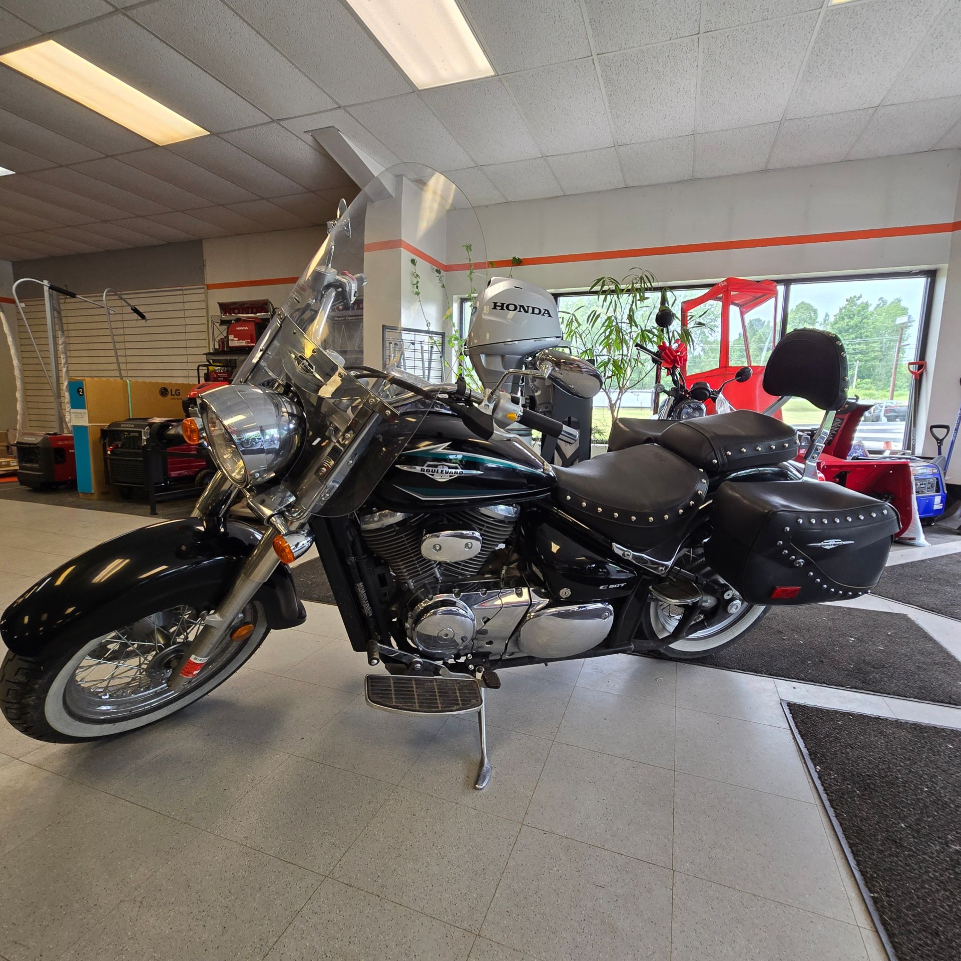 2017 Suzuki Boulevard C50 2