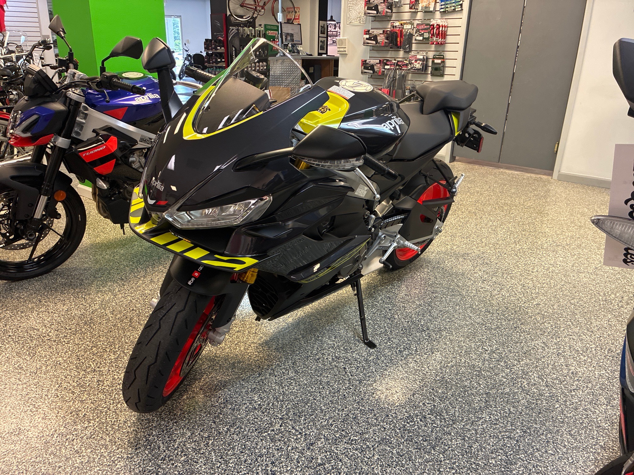 2027 Aprilia RS 660 2