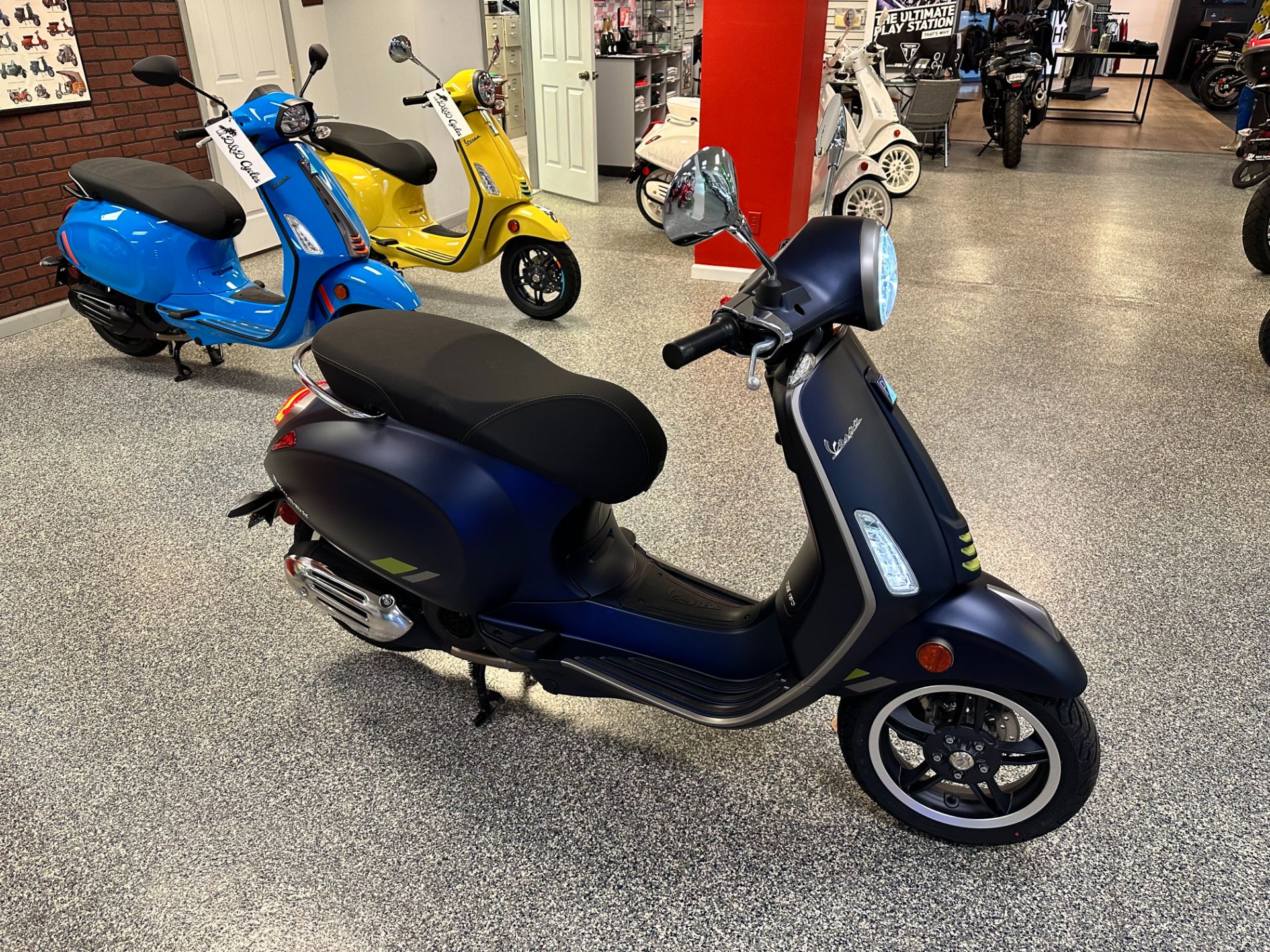 Vespa Primavera Verde Scuro Vespa Primavera Scooter New 2025 Vespa