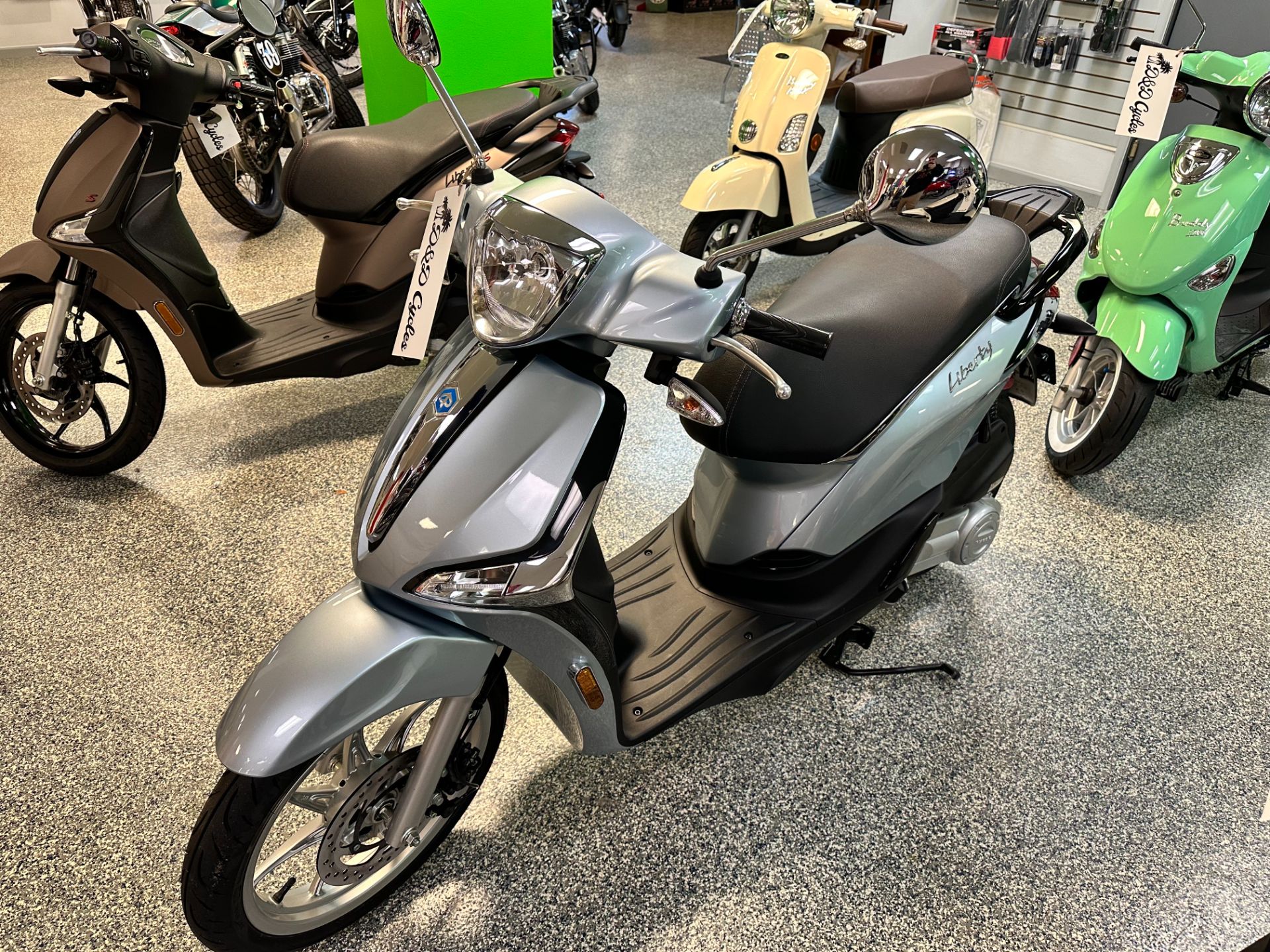 125 Liberty S 50 Grigio Piaggio Liberty Piaggio 550 Scooter