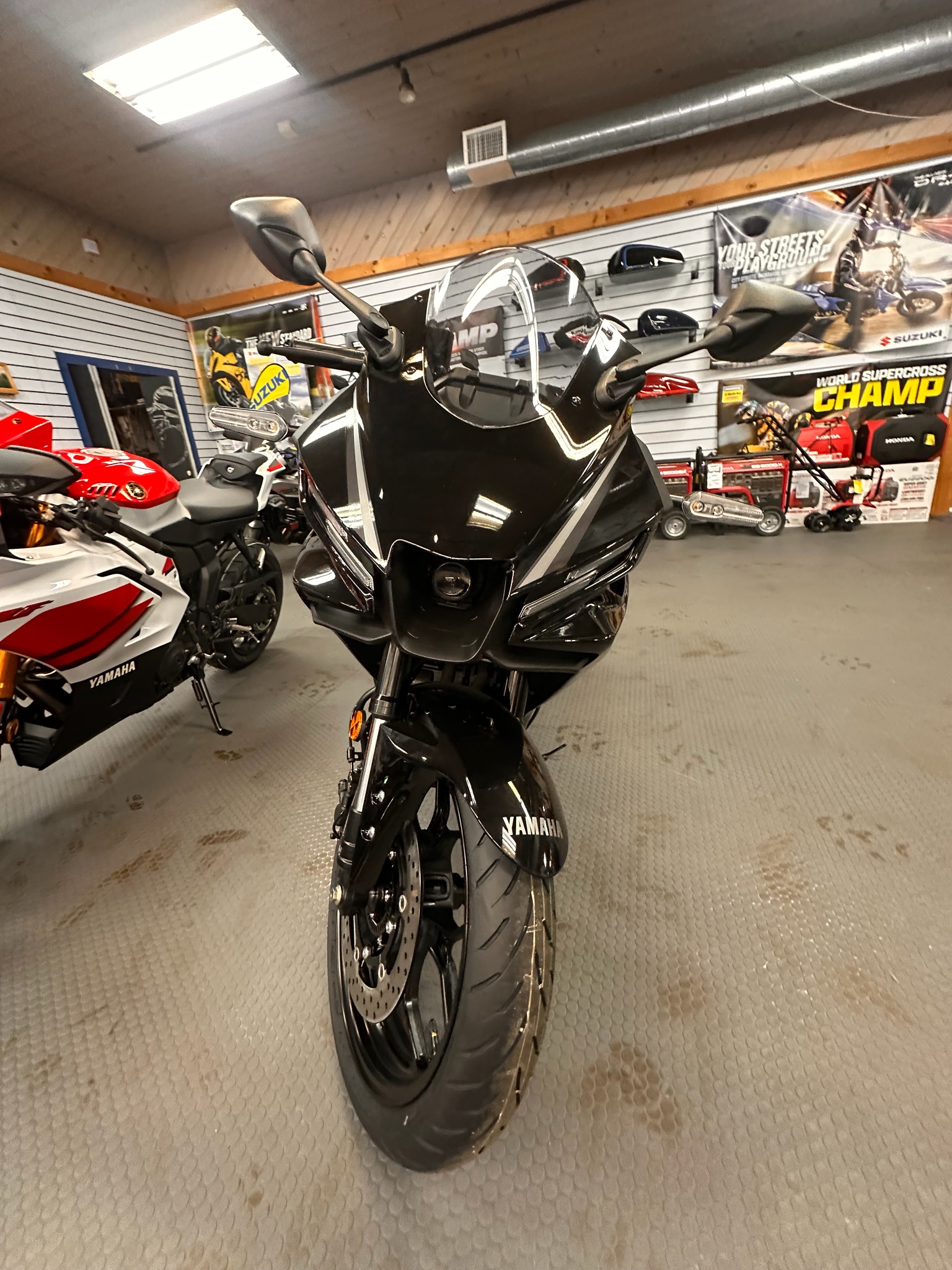 2026 Yamaha YZF-R3 2