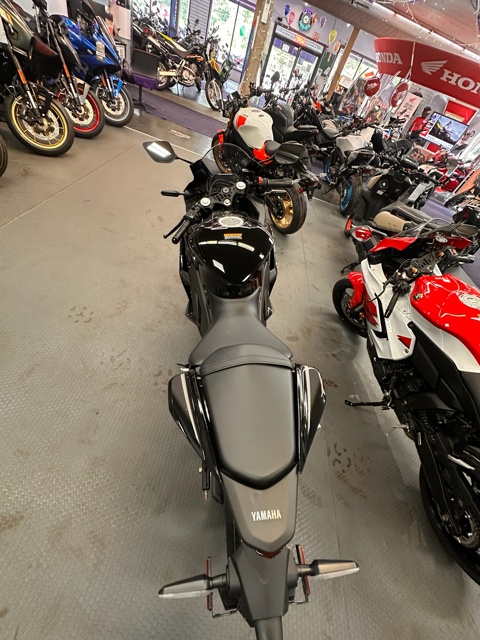 2026 Yamaha YZF-R3 4
