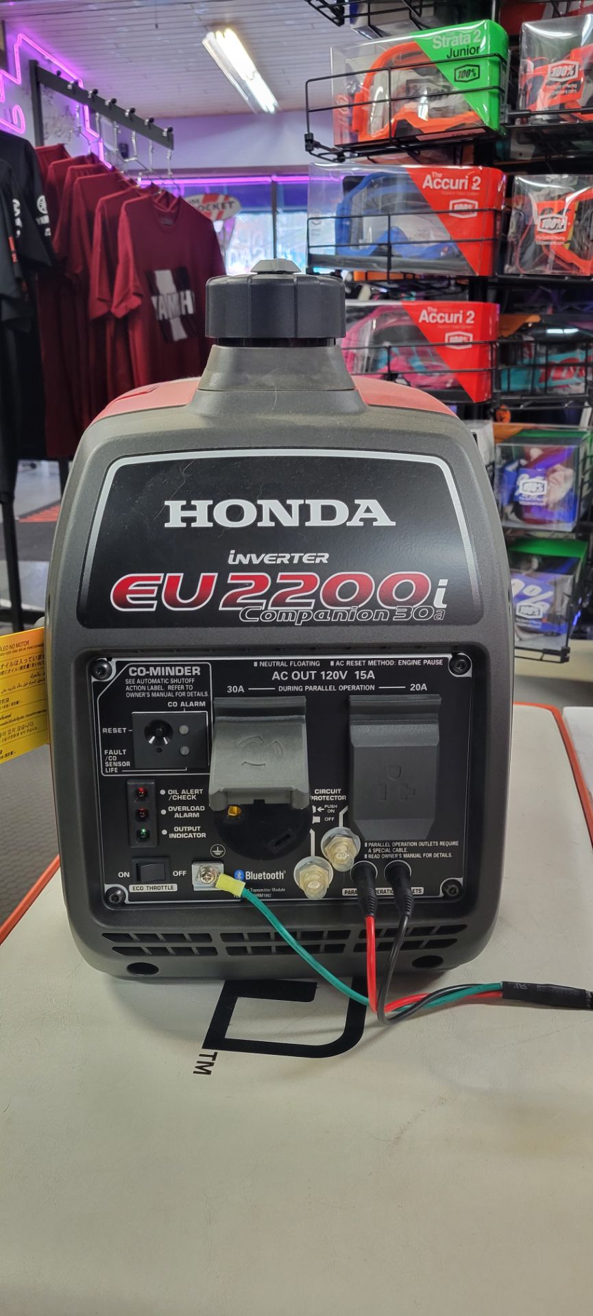 2000  EU2200i Companion 3