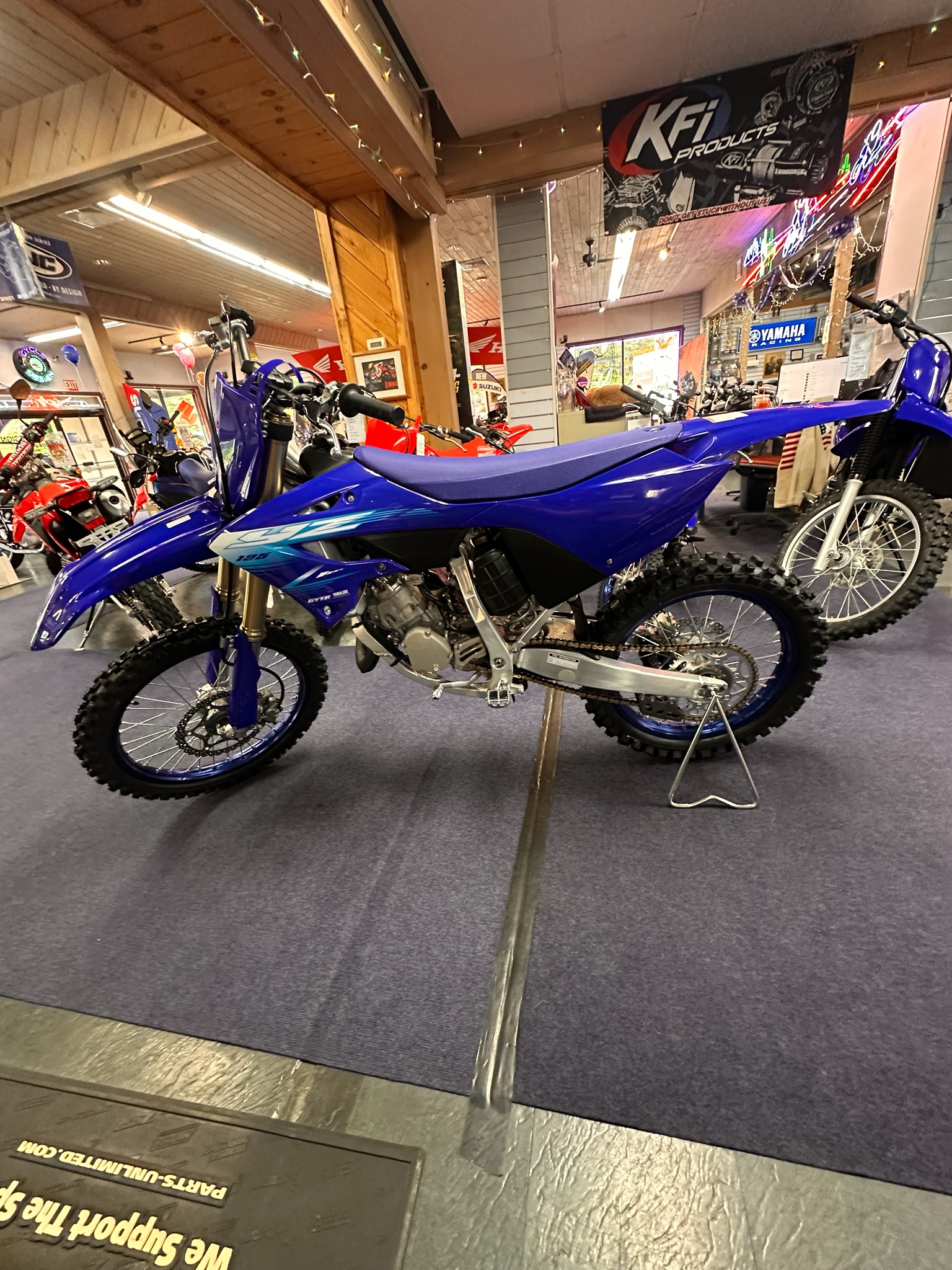 2027 Yamaha YZ250 6