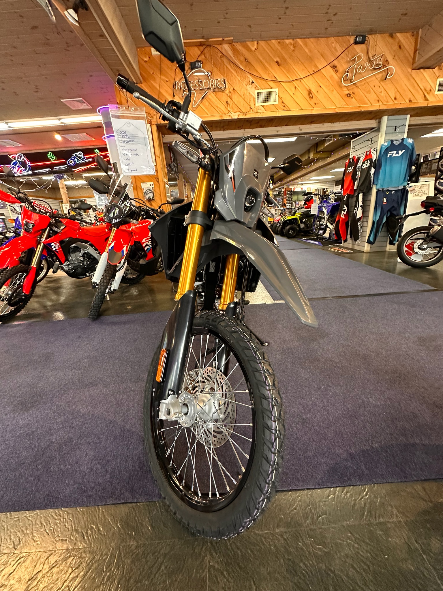 2026 Suzuki DR-Z4S 3