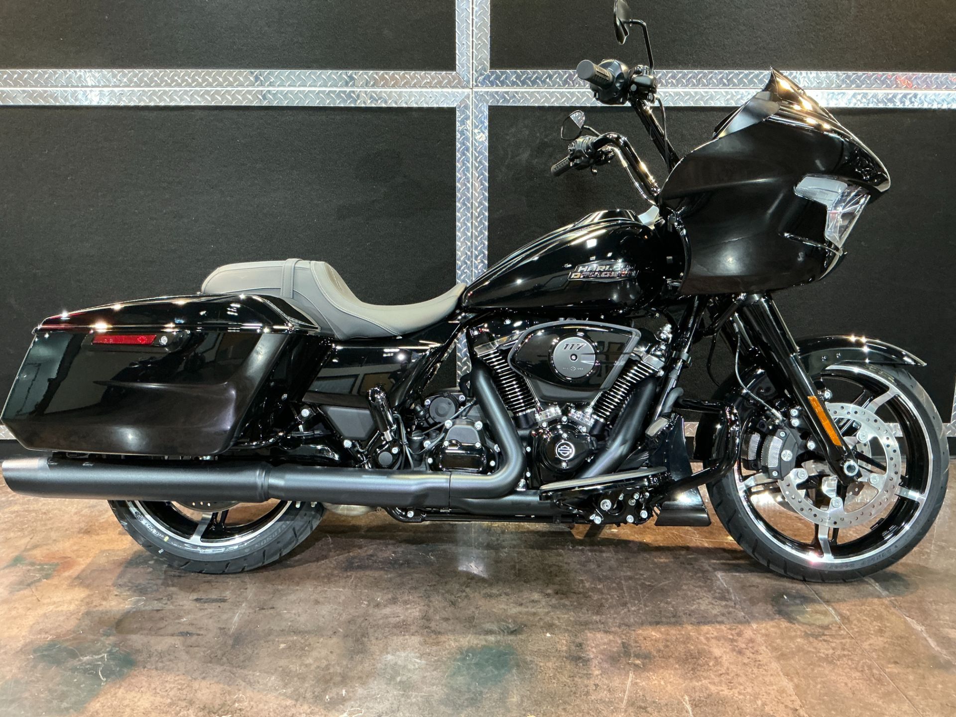 New 2025 Harley-Davidson Road Glide® | Motorcycles in