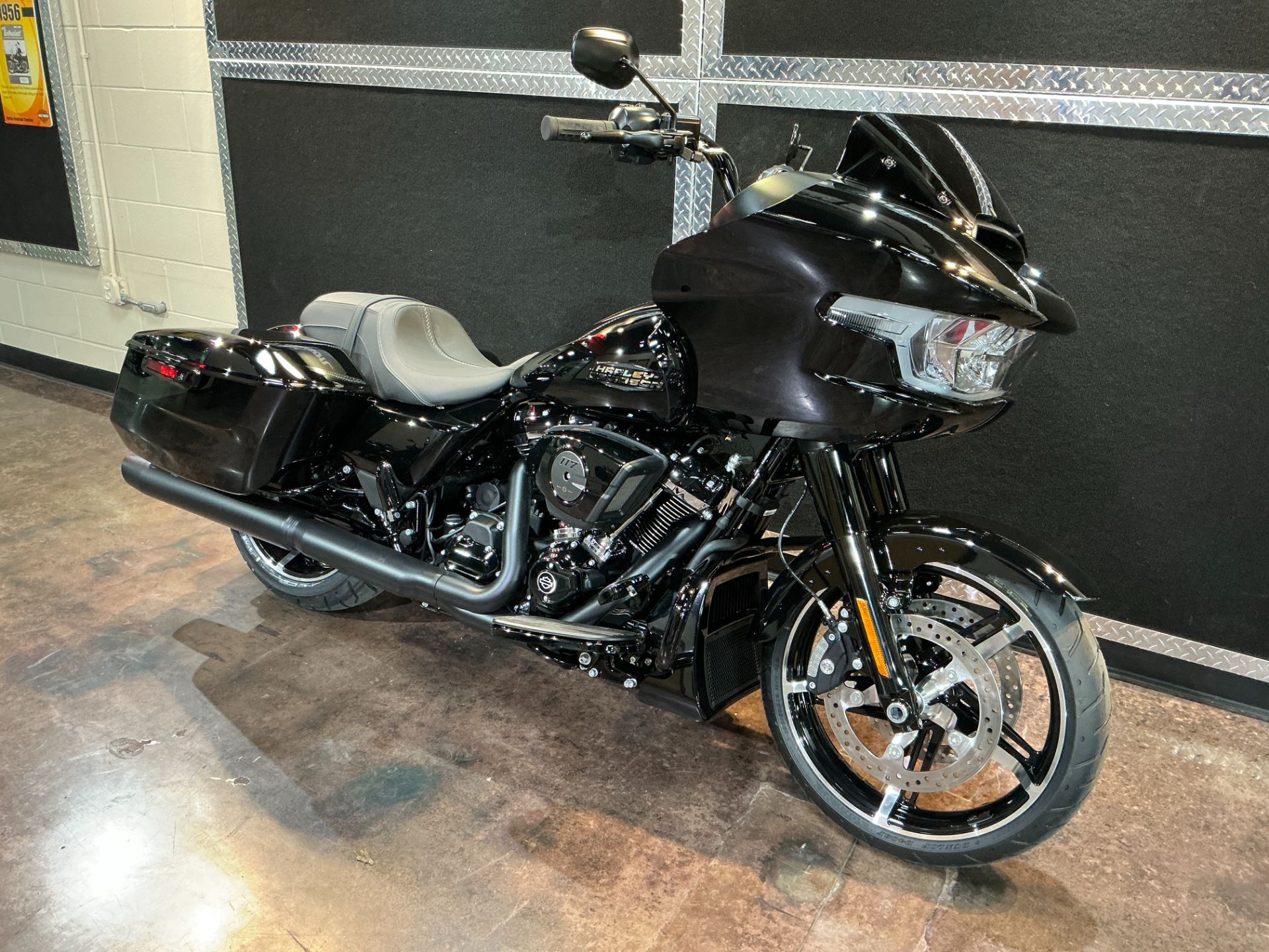 Harley-Davidson バイクシート ブラック　25301 25302 Harley-Davidson バイクシート ブラック 25301 25302 Harley-Davidson