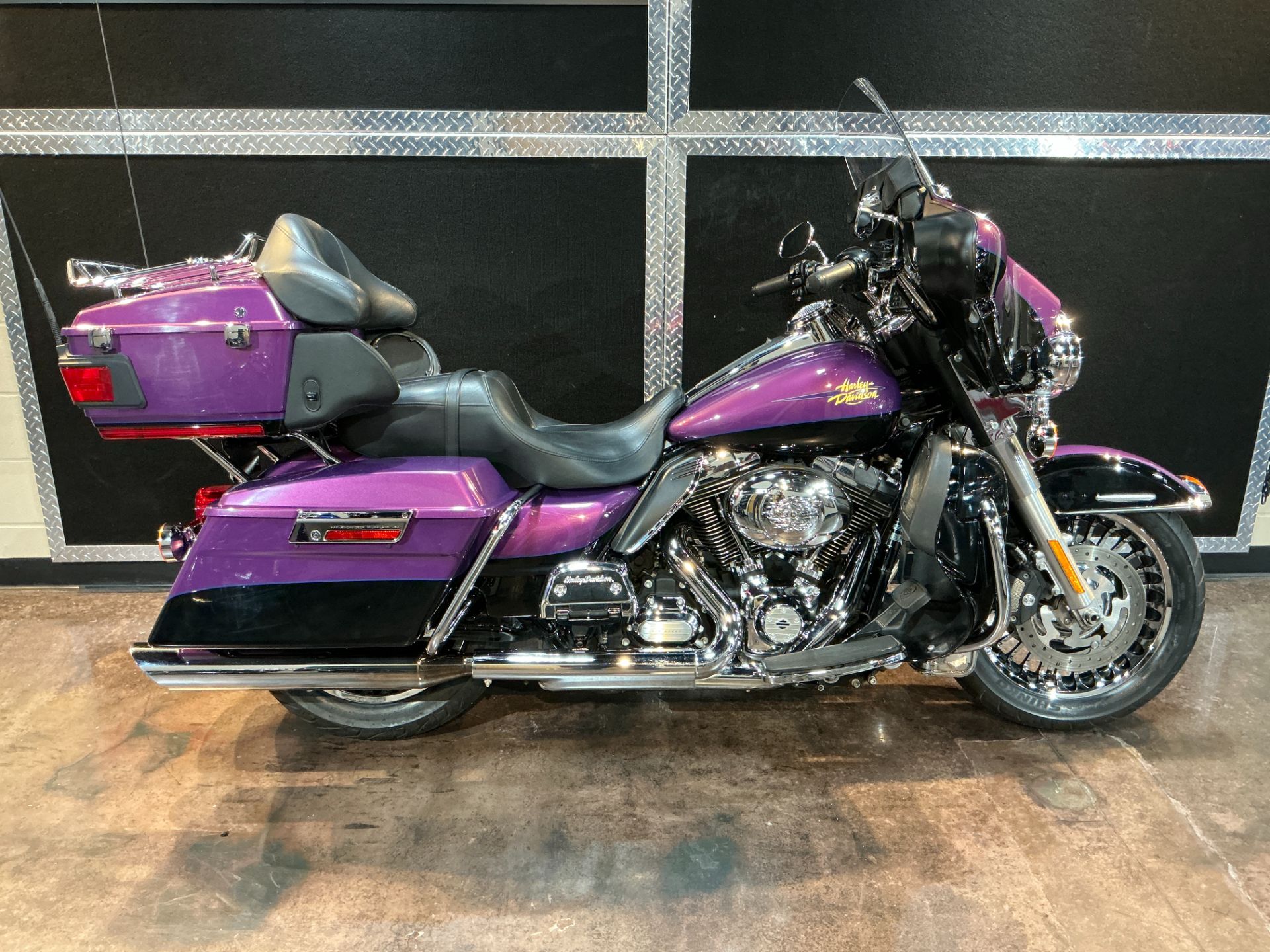 Harley-Davidson イーグル サンダー 紫 XL 黒 T 00s Used 2011 Harley-Davidson Electra Glide® Ultra Limited