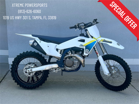 2025 Husqvarna FC 450 — photo 1 of 2
