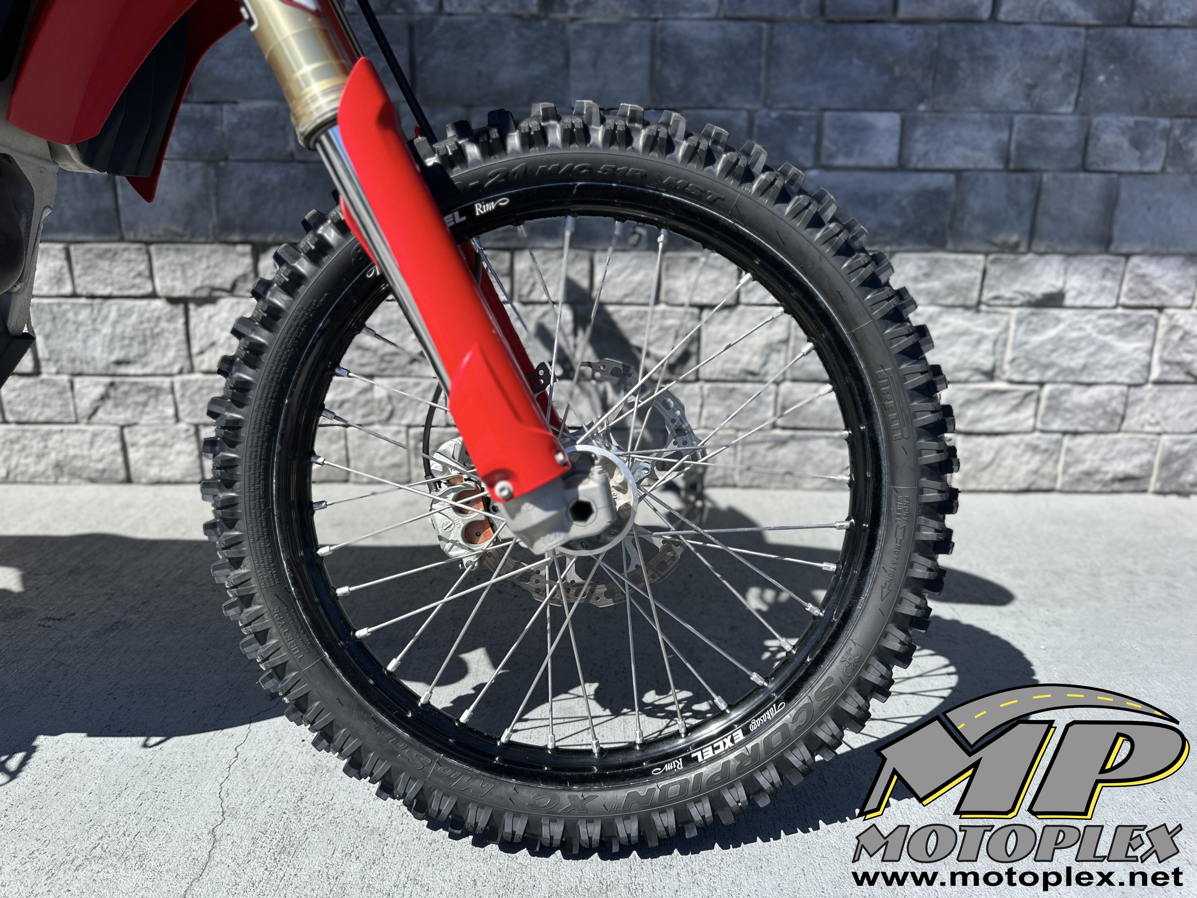 2026 Ducati Desmo450 EDX 4