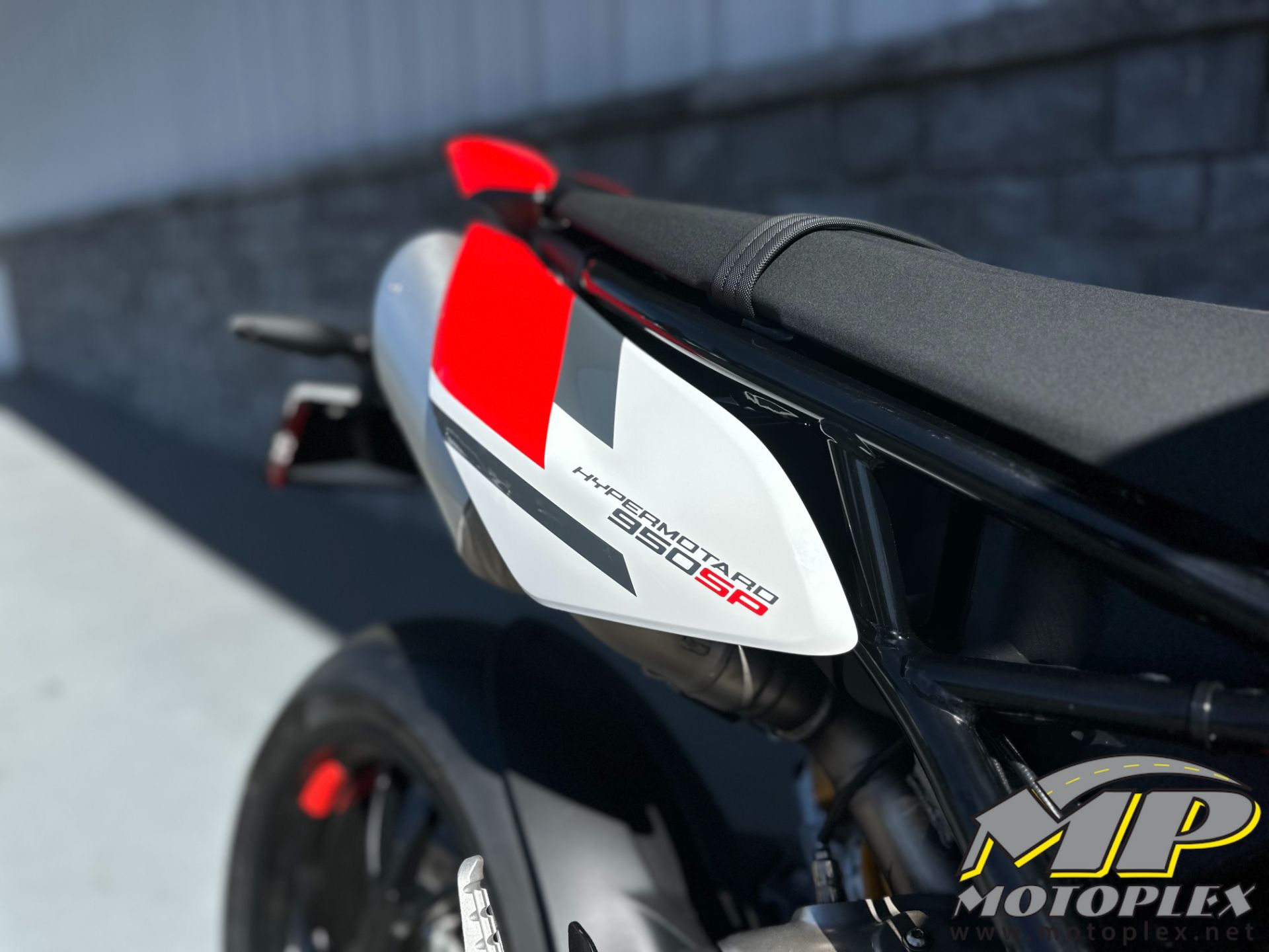New 2025 Ducati Hypermotard 950 SP, Lynnwood WA Specs, Price