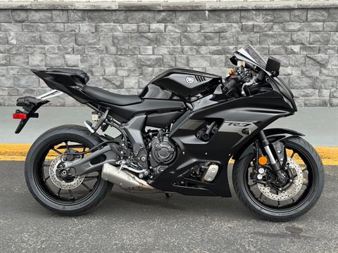 モタロウ様 yzf-r1 カウル　フロント左下　ブラック モタロウ様 yzf-r1 カウル フロント左下 ブラック - メルカリ