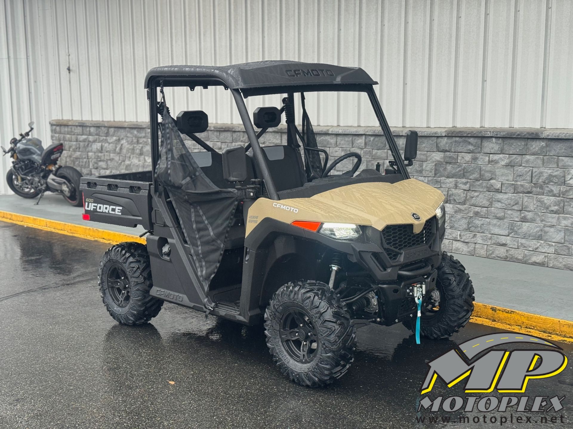 2026  UFORCE 600 2