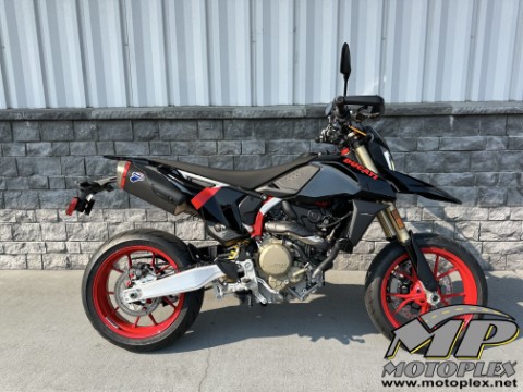 2027 Ducati Hypermotard 698 Mono Nera — photo 1 of 12