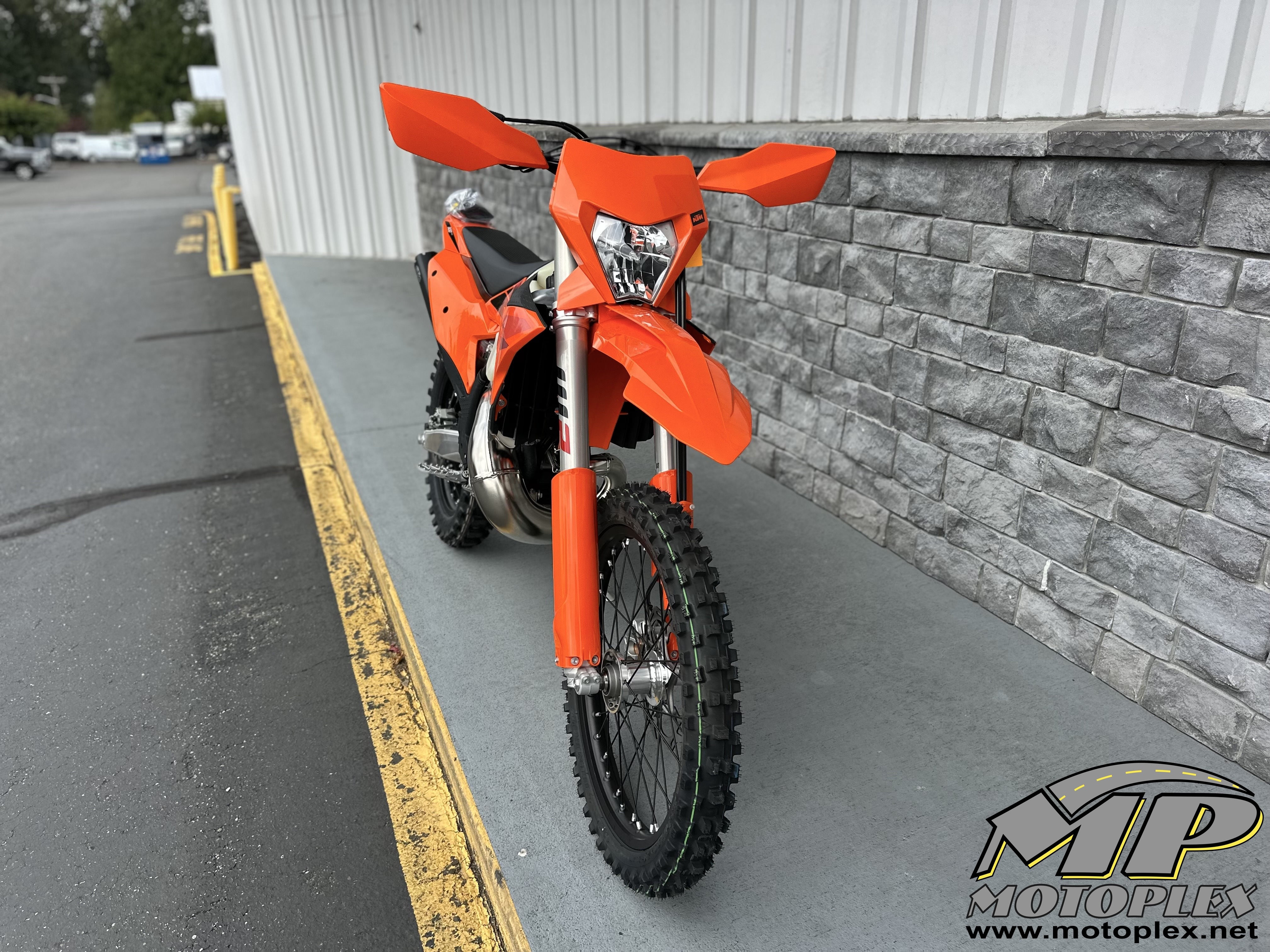 2027 KTM 300 XC-W 5