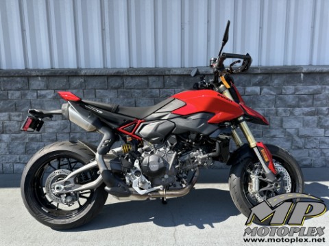 2026 Ducati Hypermotard V2