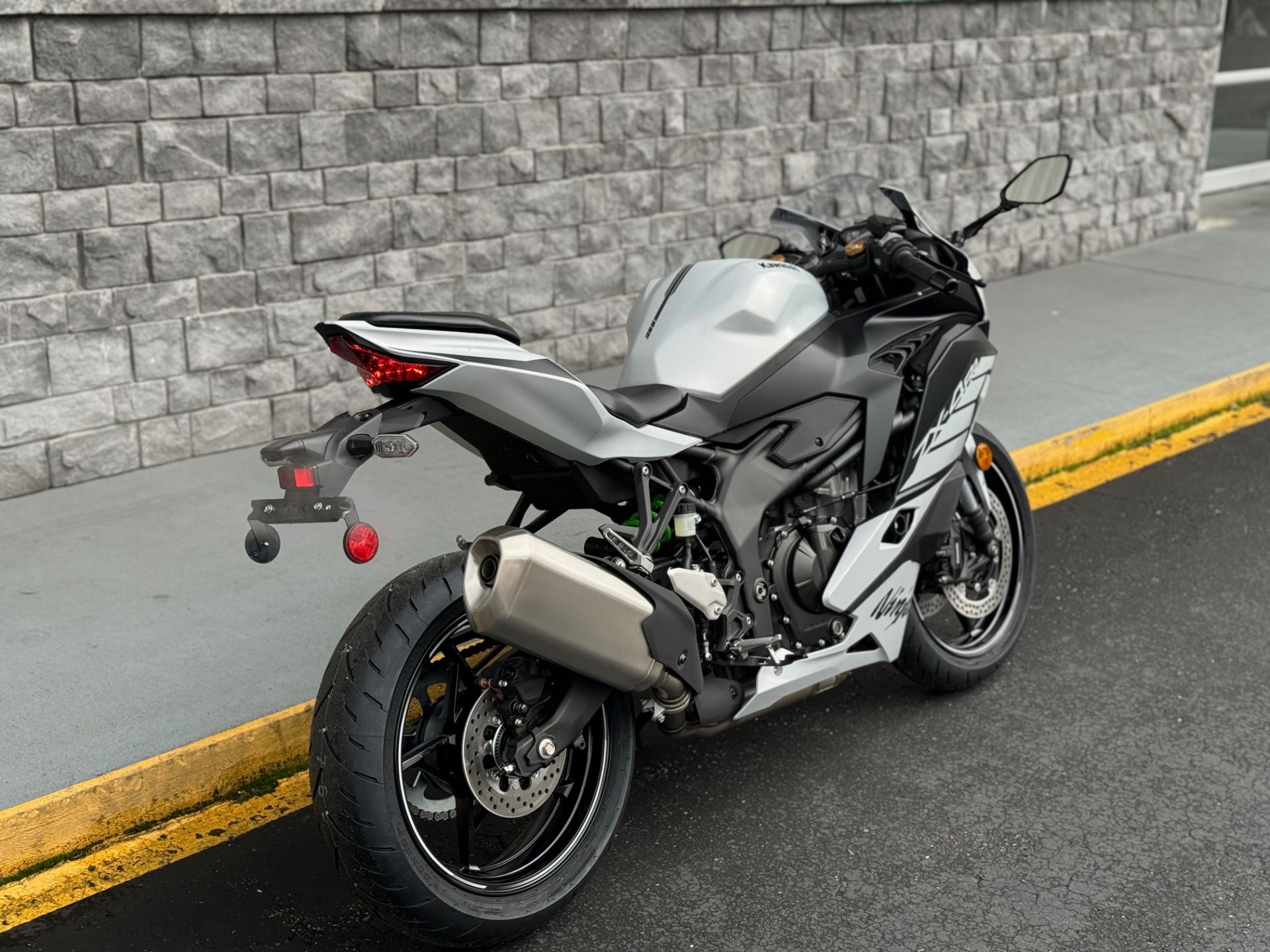 New 2025 Kawasaki Ninja ZX-4RR ABS, Lynnwood WA | Specs