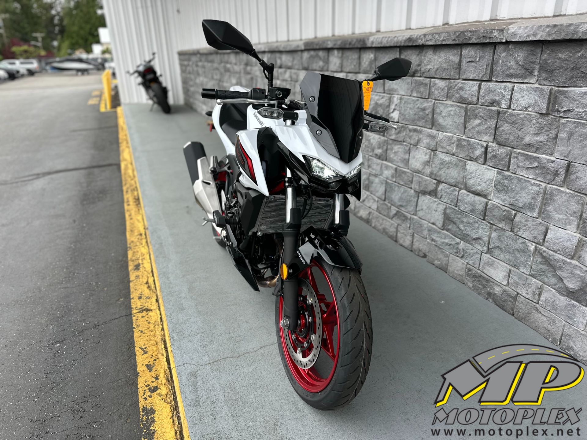 New 2026 Kawasaki Z500 SE ABS, Lynnwood WA | Specs, Price, Photos