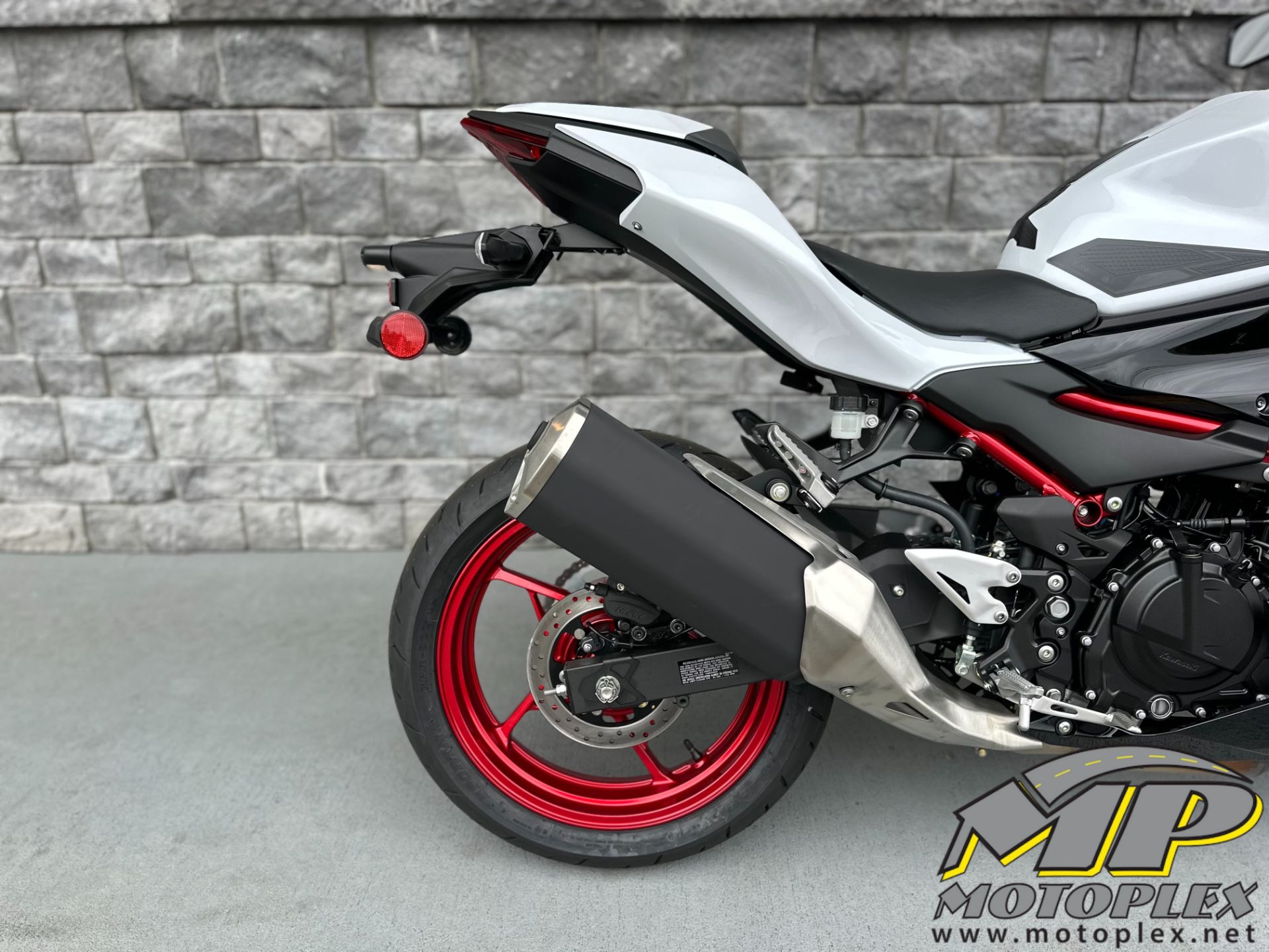 New 2026 Kawasaki Z500 SE ABS, Lynnwood WA | Specs, Price, Photos