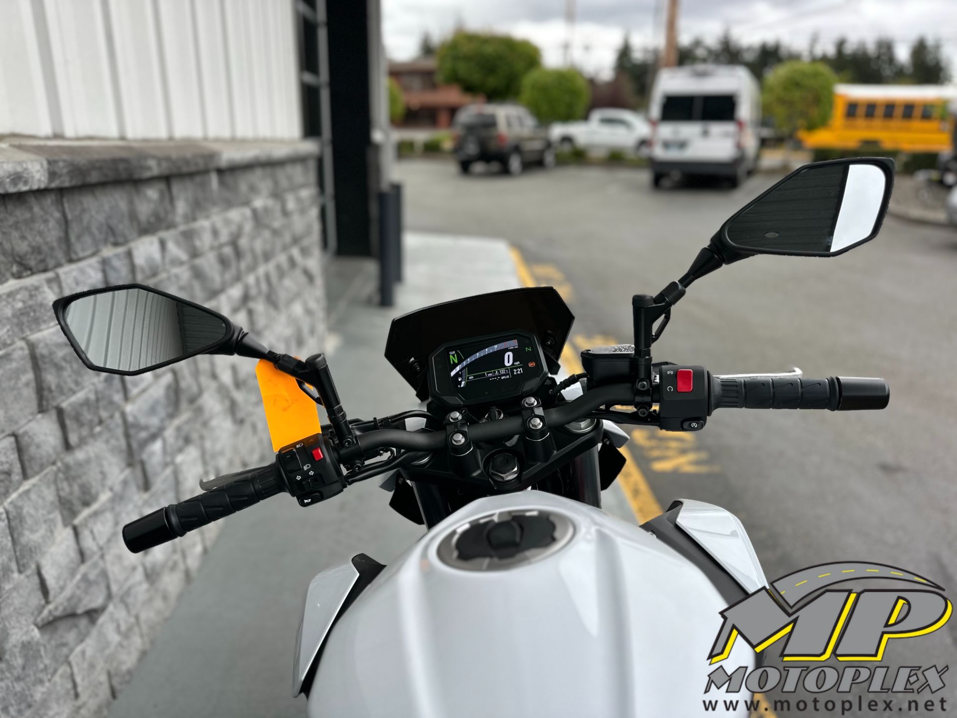 New 2026 Kawasaki Z500 SE ABS, Lynnwood WA | Specs, Price, Photos