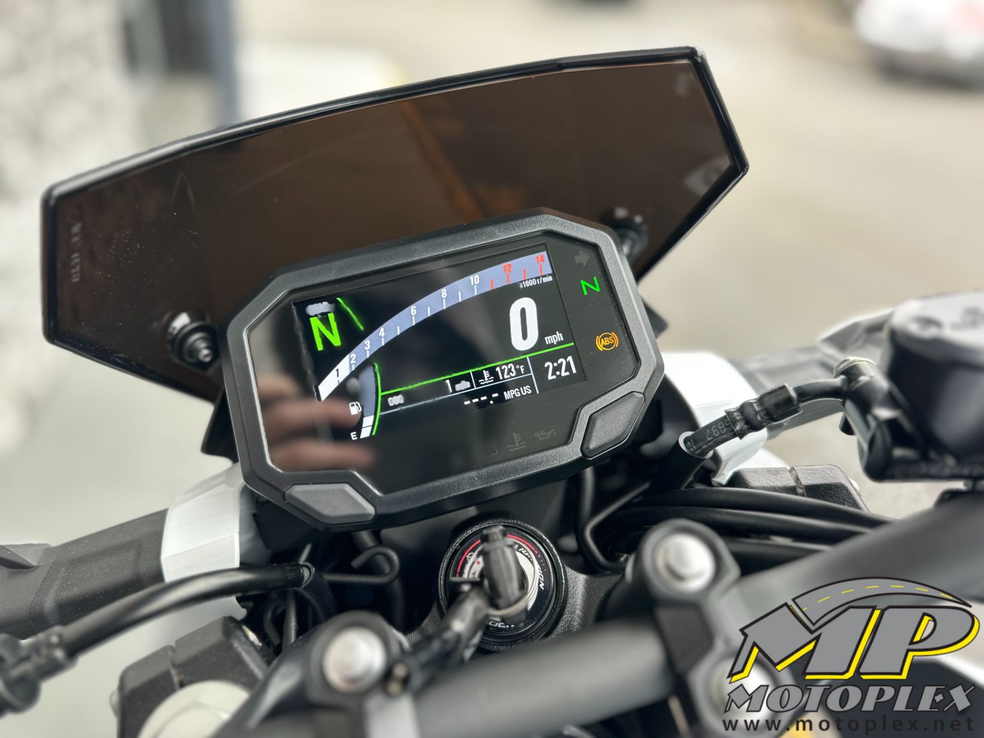 New 2026 Kawasaki Z500 SE ABS, Lynnwood WA | Specs, Price, Photos