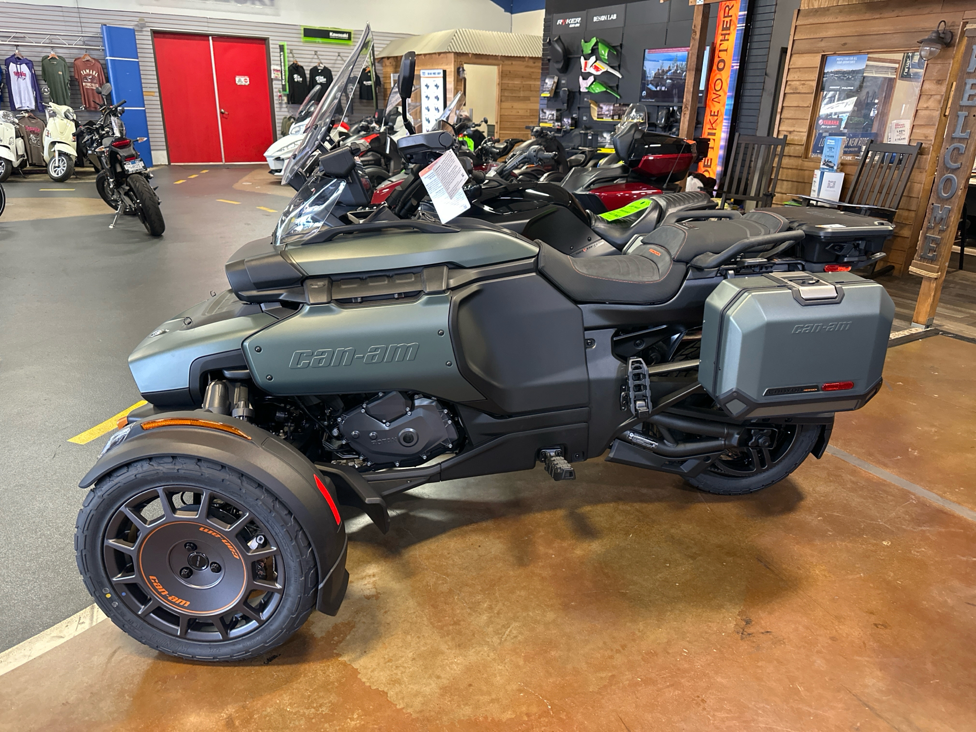 2025 Can-Am Canyon Redrock in Santa Maria, California - Photo 2