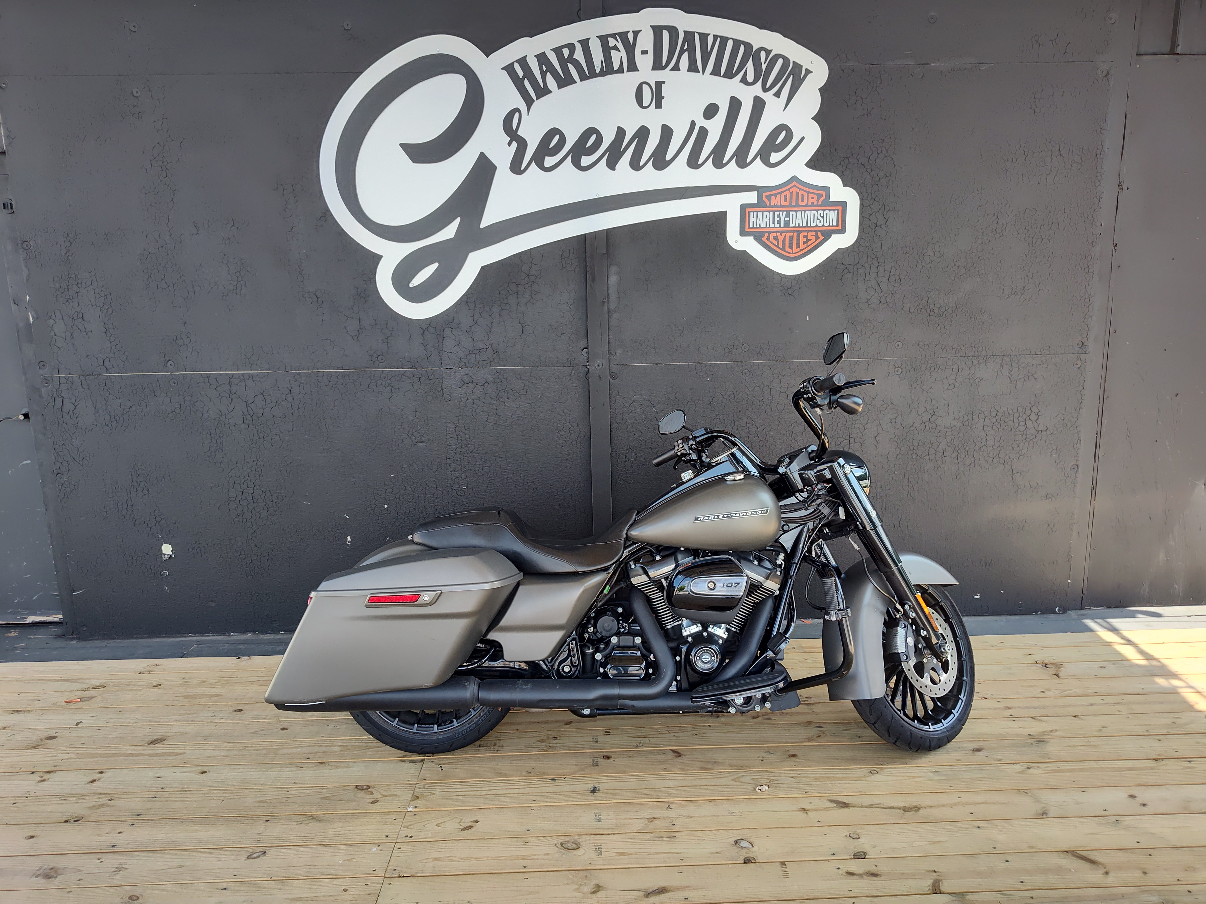 Used 2018 Harley-Davidson Road King® Special Motorcycle Specs