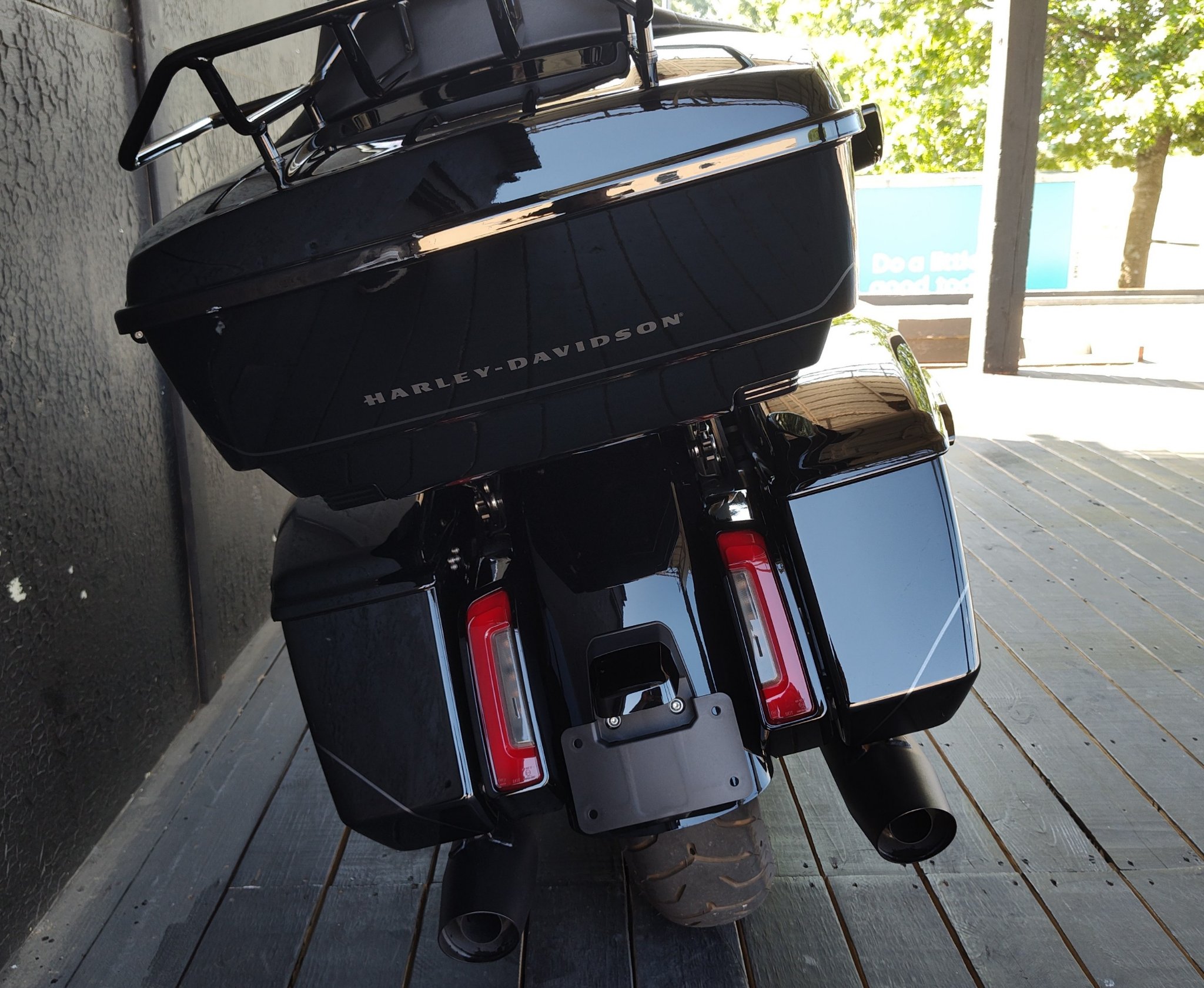 2025 Harley-Davidson Street Glide® Ultra 4