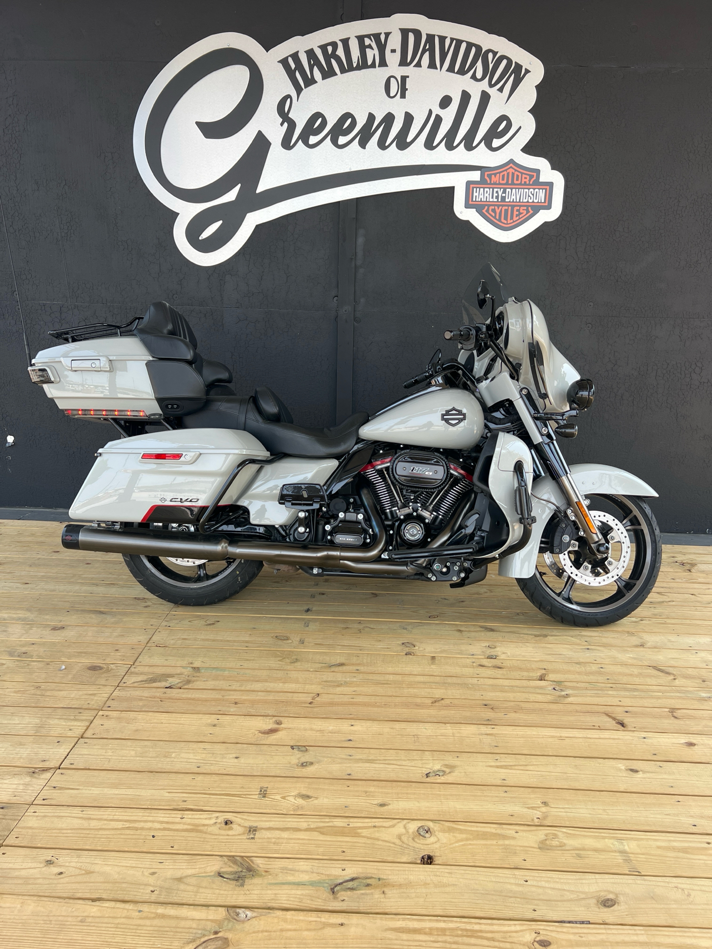 Used 2020 Harley-Davidson CVO™ Limited Motorcycle Specs, Price