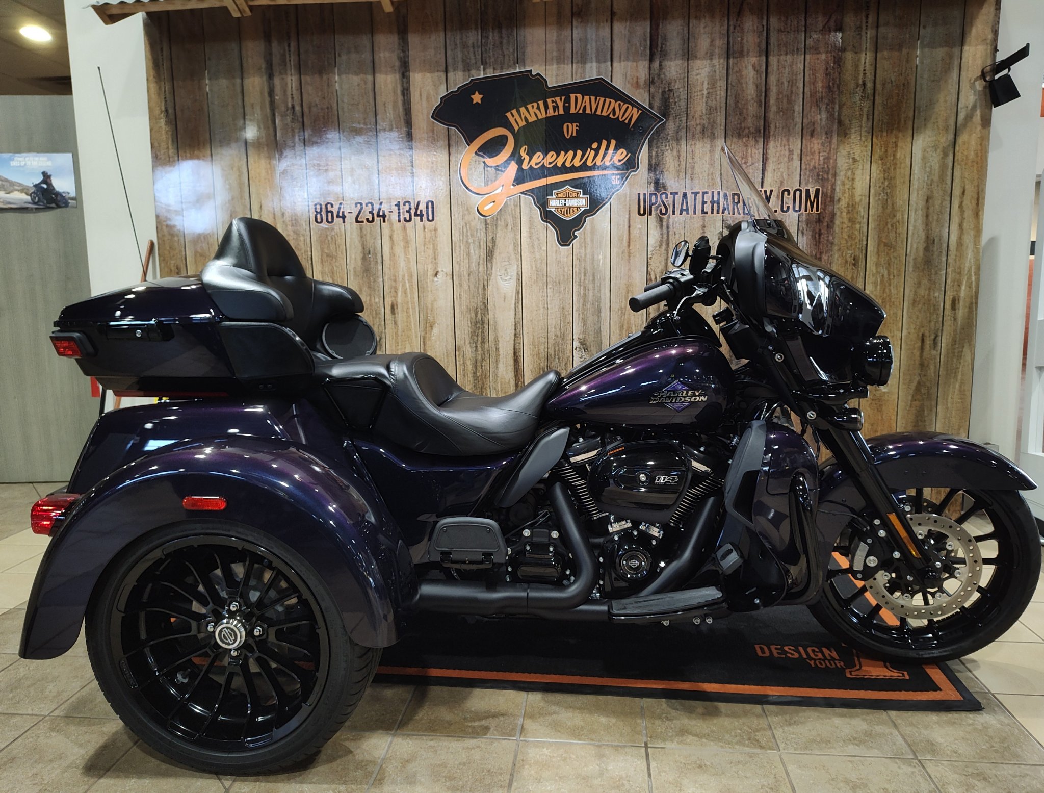 2025 Harley-Davidson Tri Glide® Ultra 1