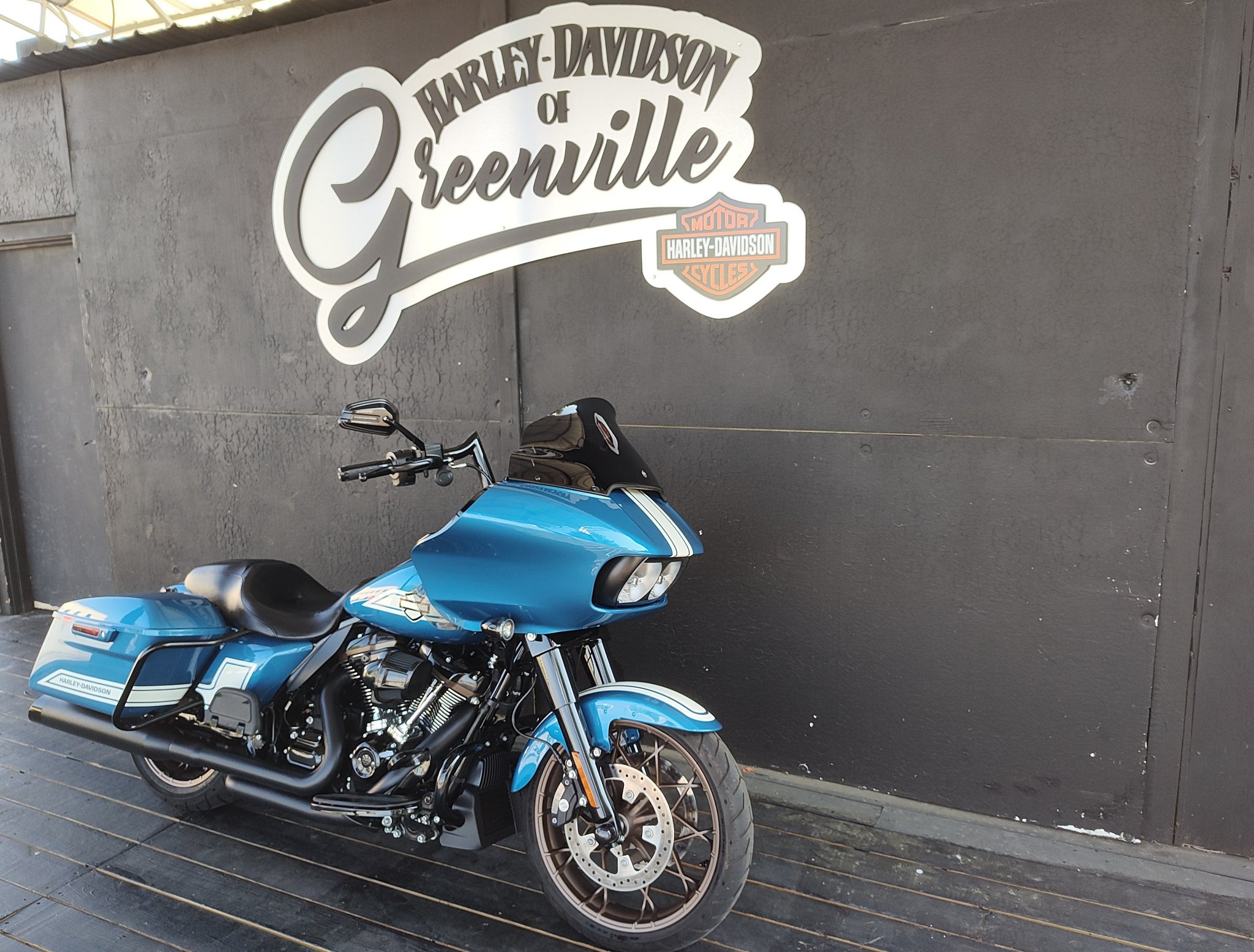 2023 Harley-Davidson Road Glide® ST 2