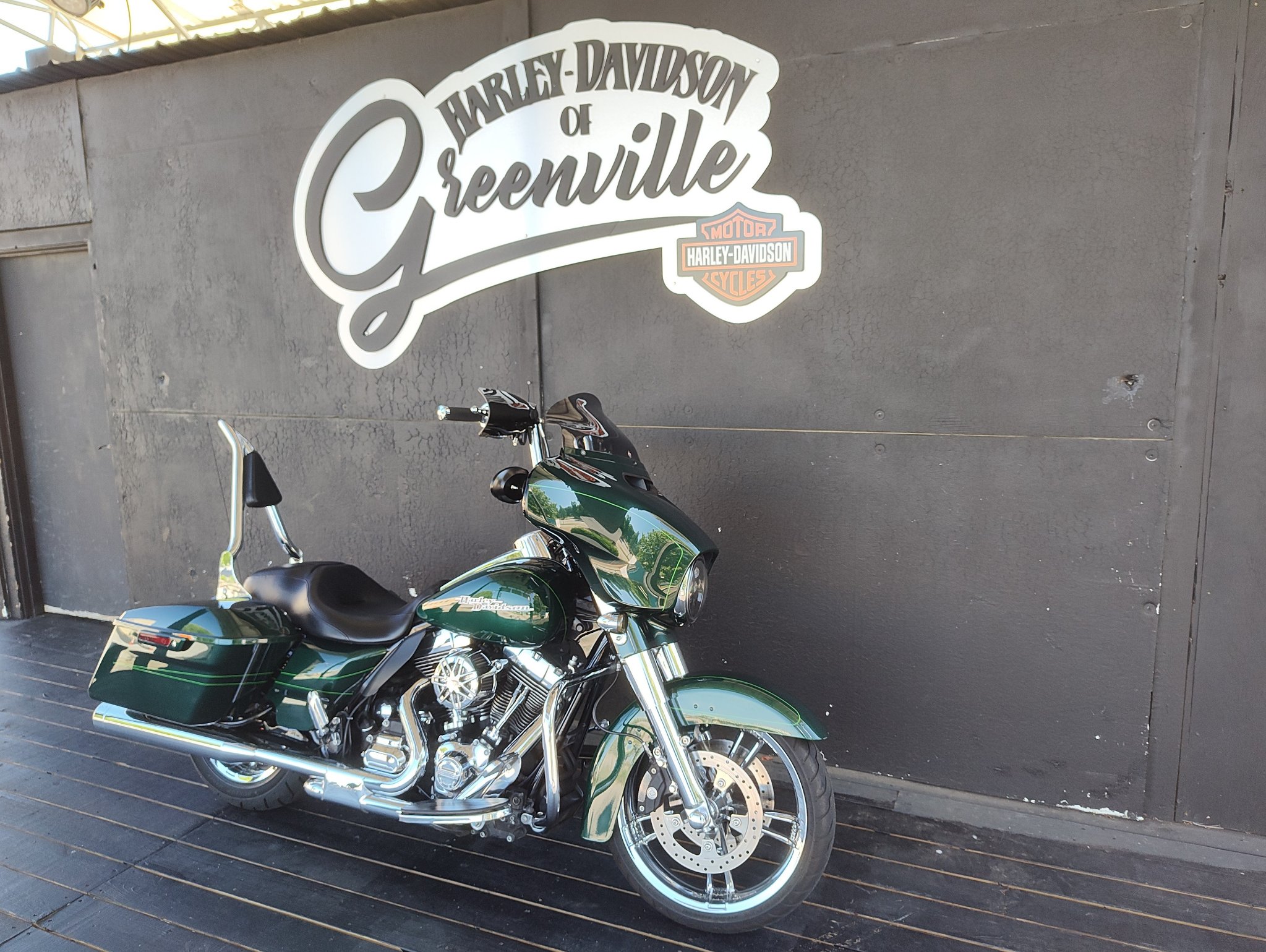 2016 Harley-Davidson Street Glide® Special 2