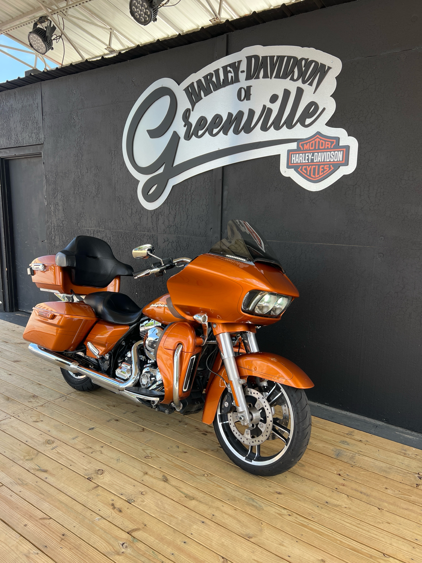 2015 Harley-Davidson Road Glide® Special 2