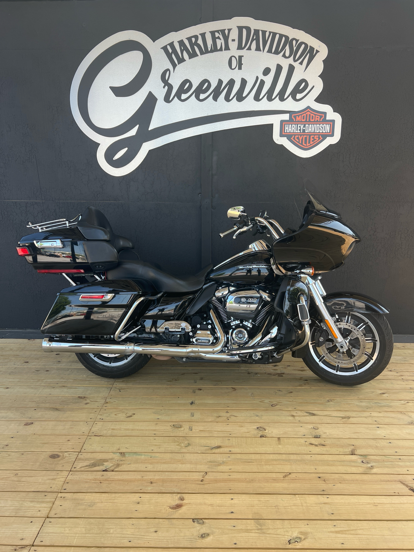 Davidson Road 2019 Harley Davidson Cvo Street Glide For Sale Used