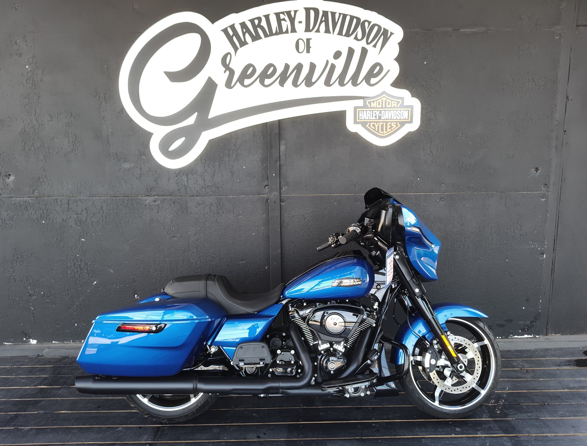 2024 Harley-Davidson Street Glide® 1