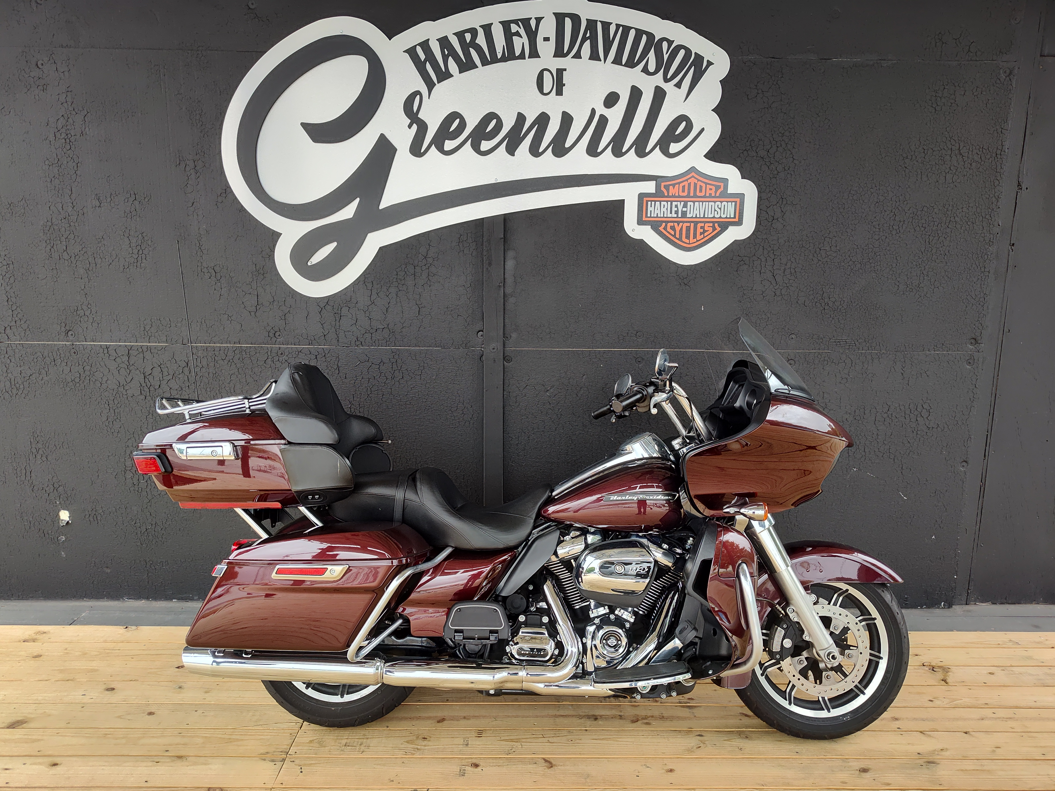 ハーレー純正】FLHX2009年 リアフェンダー (塗装あり) ハーレー FLHX