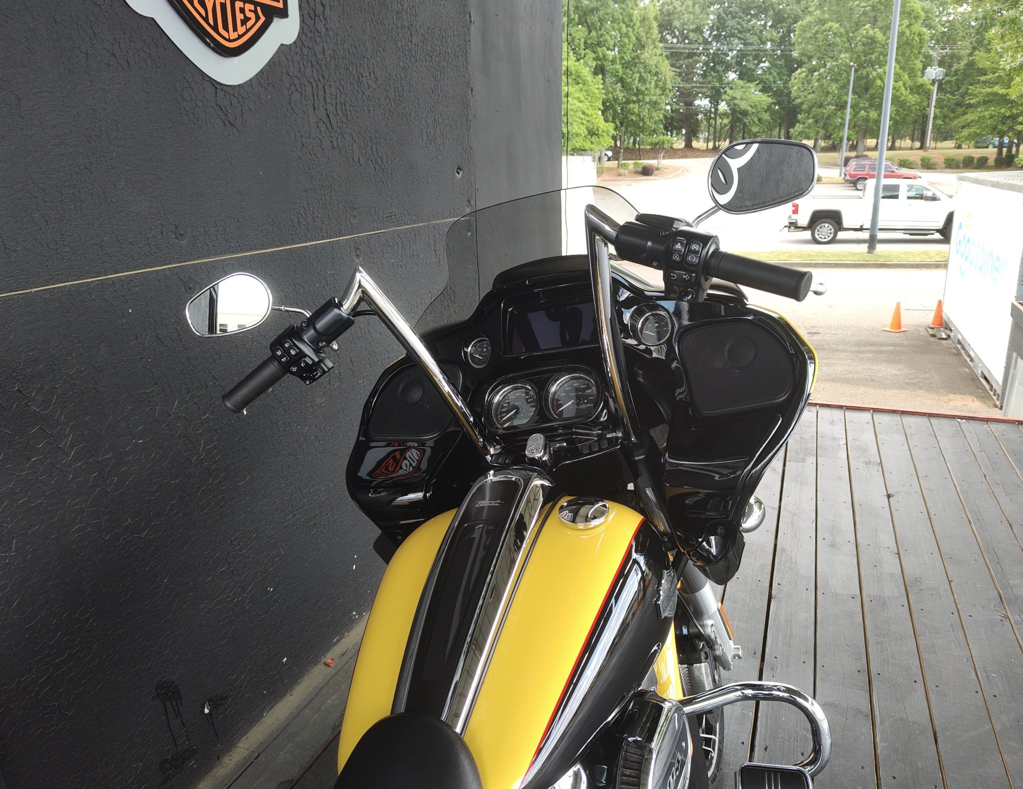 2023 Harley-Davidson Road Glide® Special 5