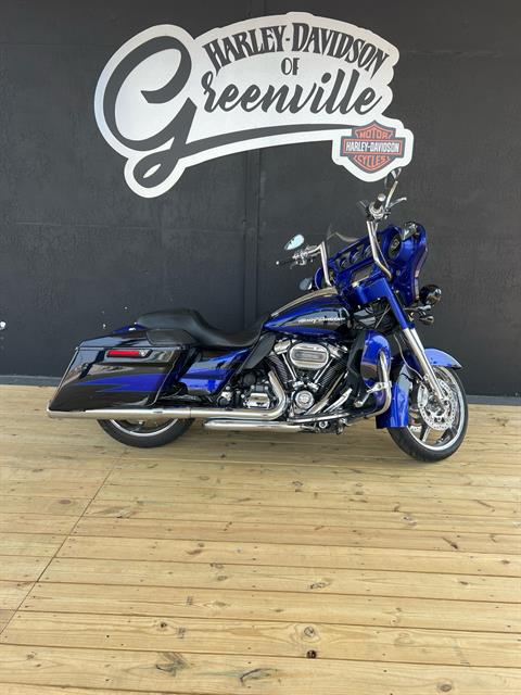 Used 2017 Harley-Davidson CVO™ Street Glide® Motorcycle Specs