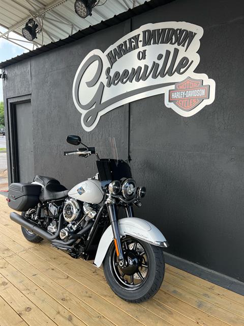 New 2025 Harley-Davidson Heritage Classic Motorcycle - Specs