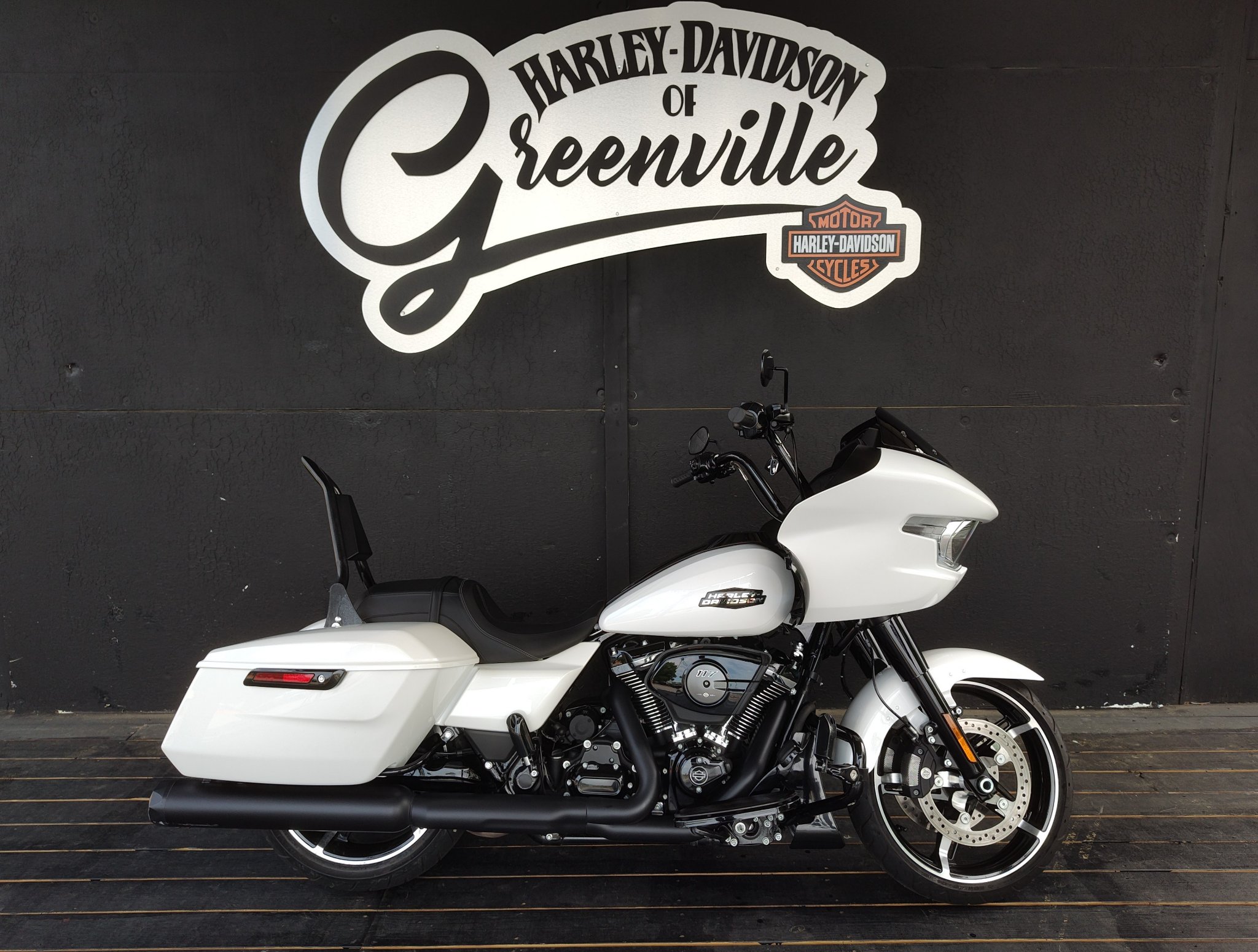 04年USA製　HAREY DAVIDSON Lサイズ Used 2024 Harley-Davidson Road Glide® Motorcycle - Specs, Price