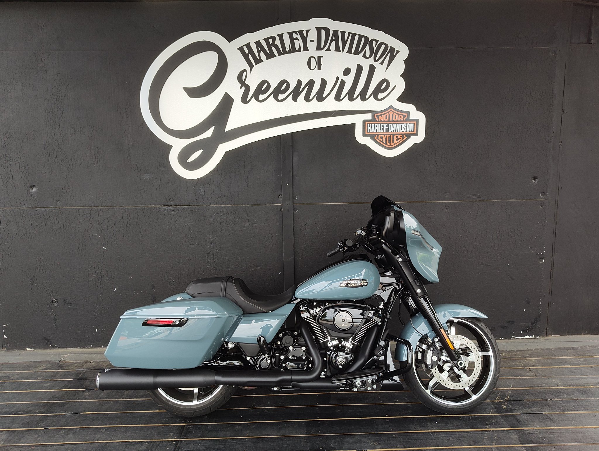 2024 Harley-Davidson Street Glide® 1