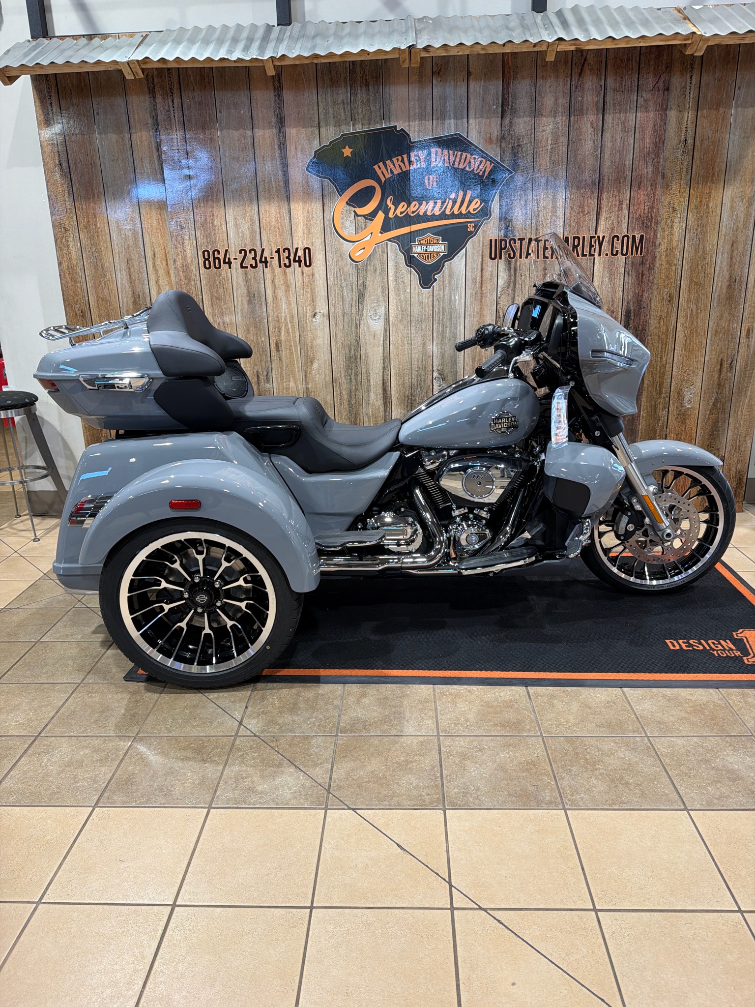 2026 Harley-Davidson Street Glide® 3 Limited 1