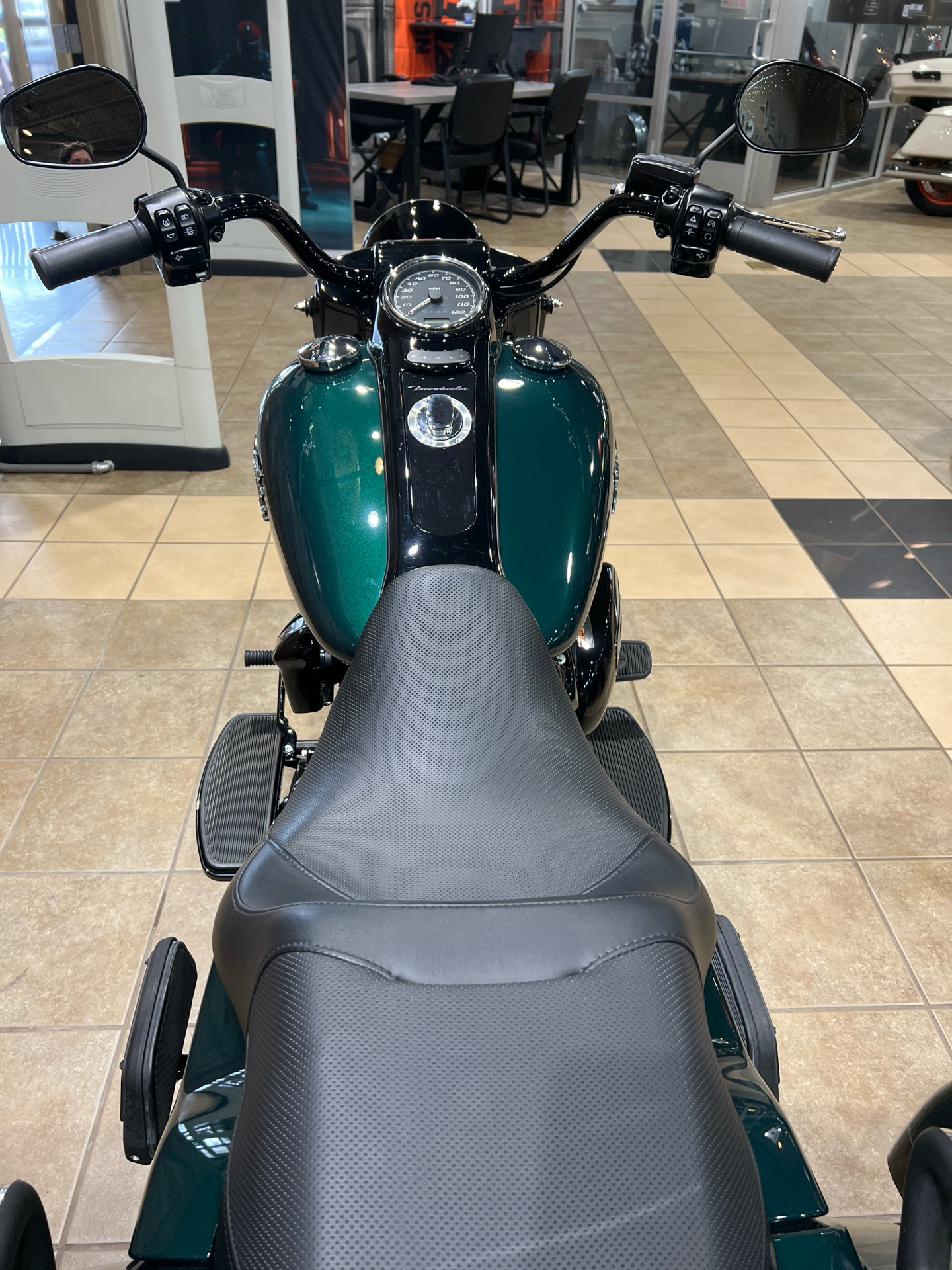 New 2024 Harley-Davidson Freewheeler® Motorcycle - Specs, Price