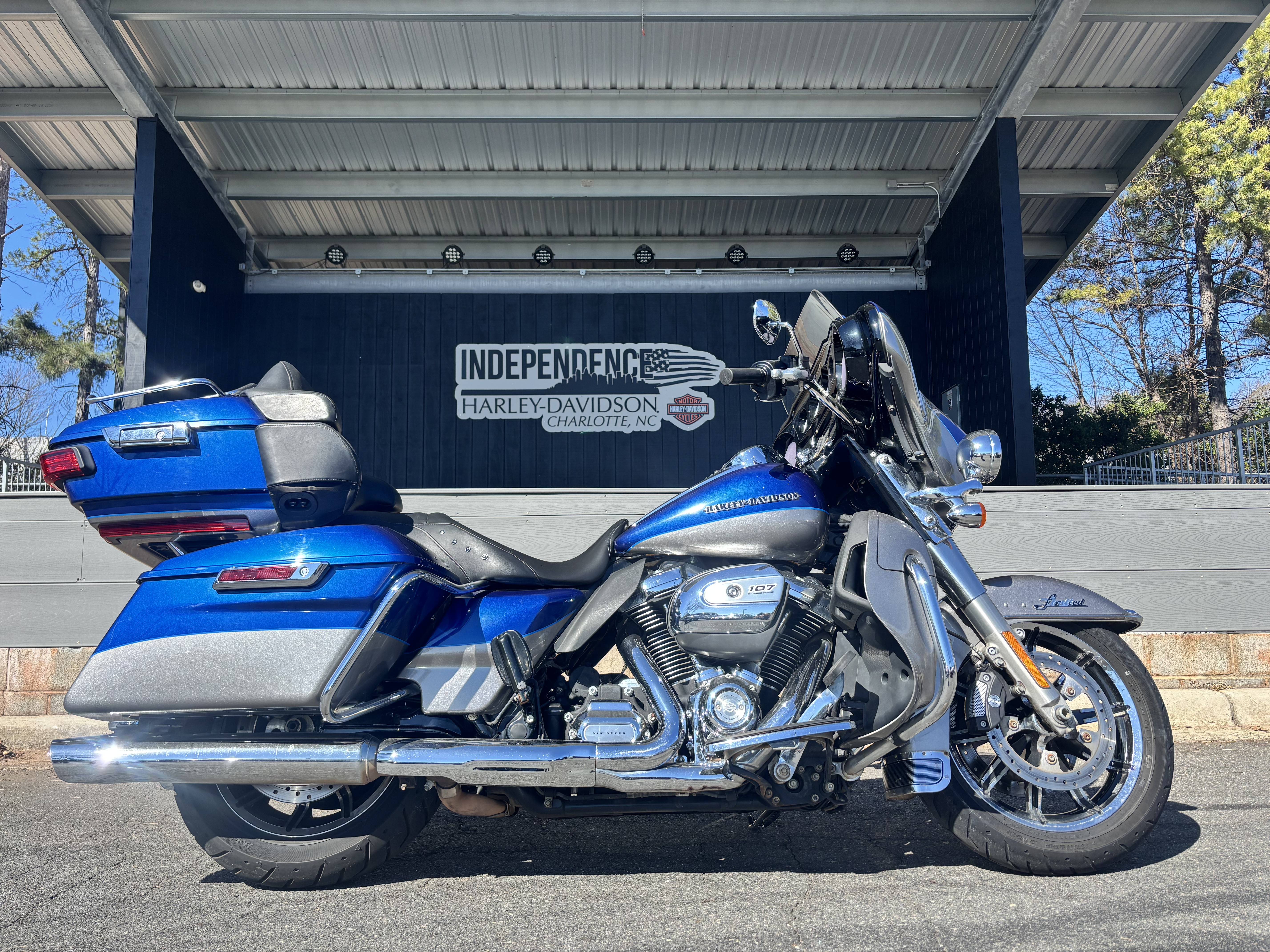 Used 2017 Harley-Davidson Ultra Limited Low Motorcycle - Specs 