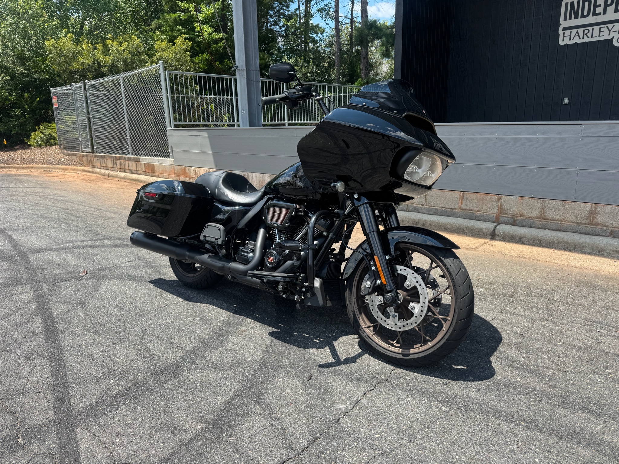 2023 Harley-Davidson Road Glide® ST 2