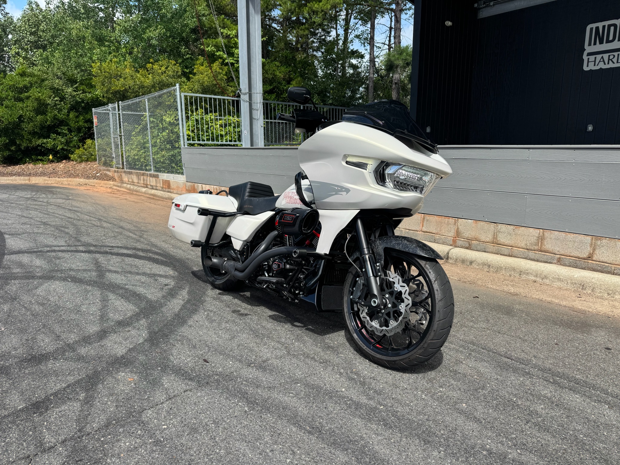2024 Harley-Davidson CVO Road Glide® ST 2