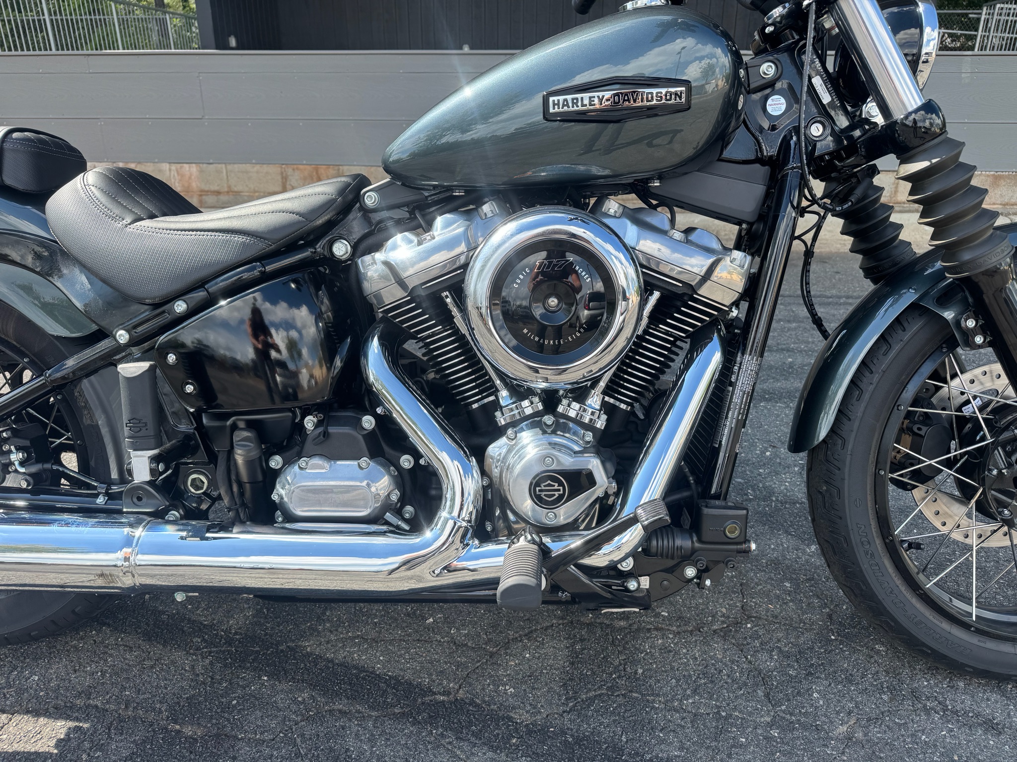 2025 Harley-Davidson Street Bob® 4