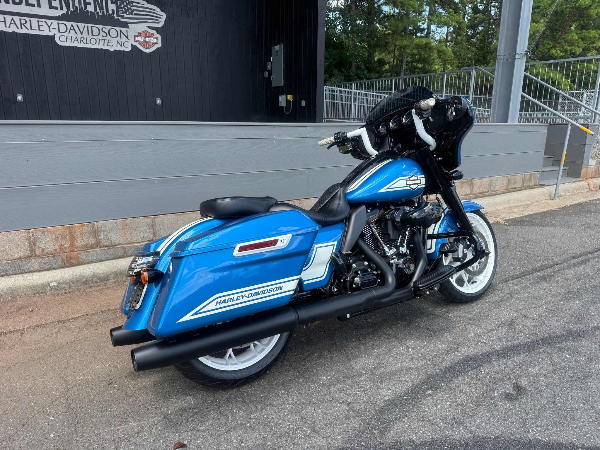 2023 Harley-Davidson Street Glide® ST 3