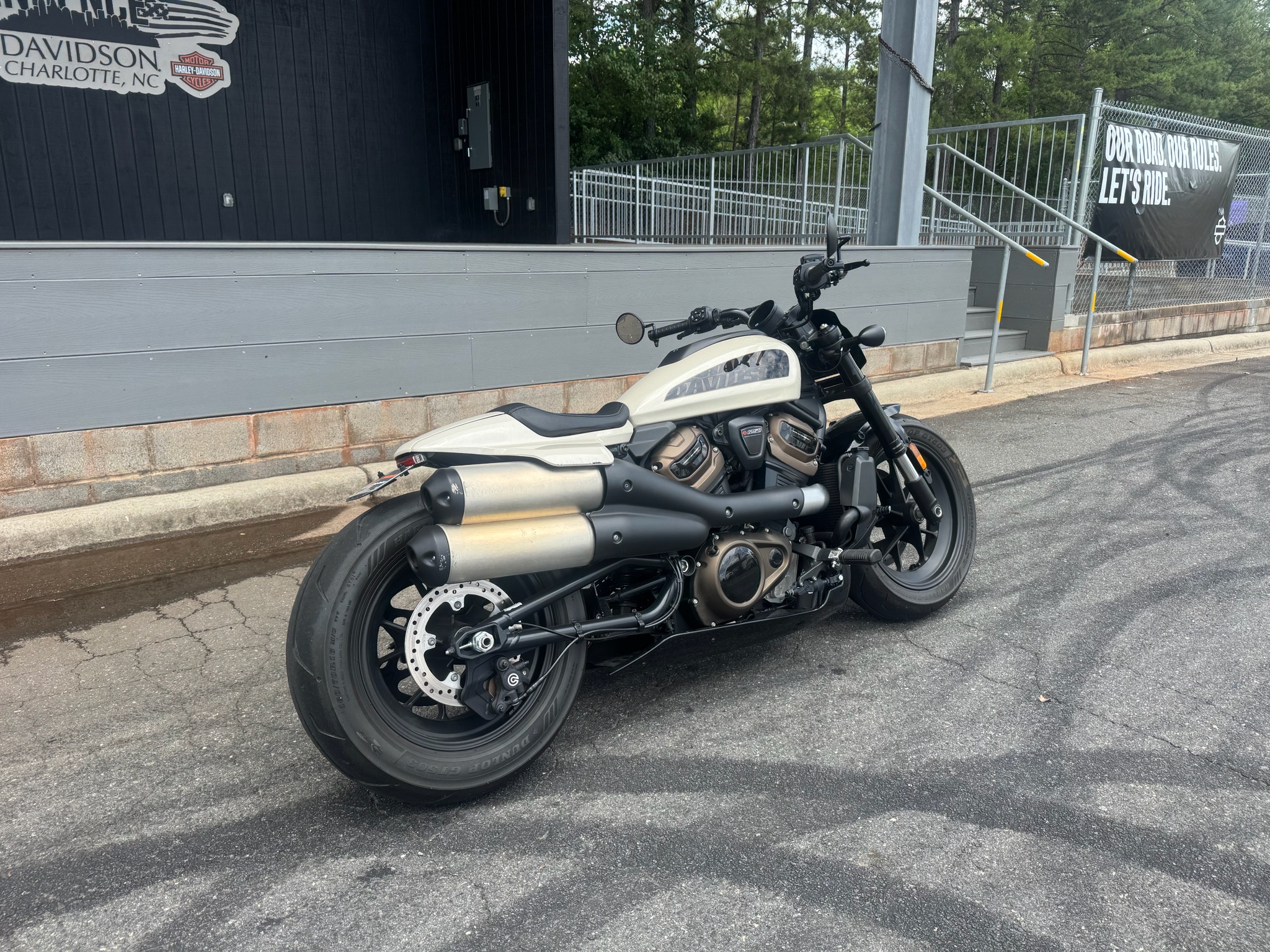 2023 Harley-Davidson Sportster® S 3