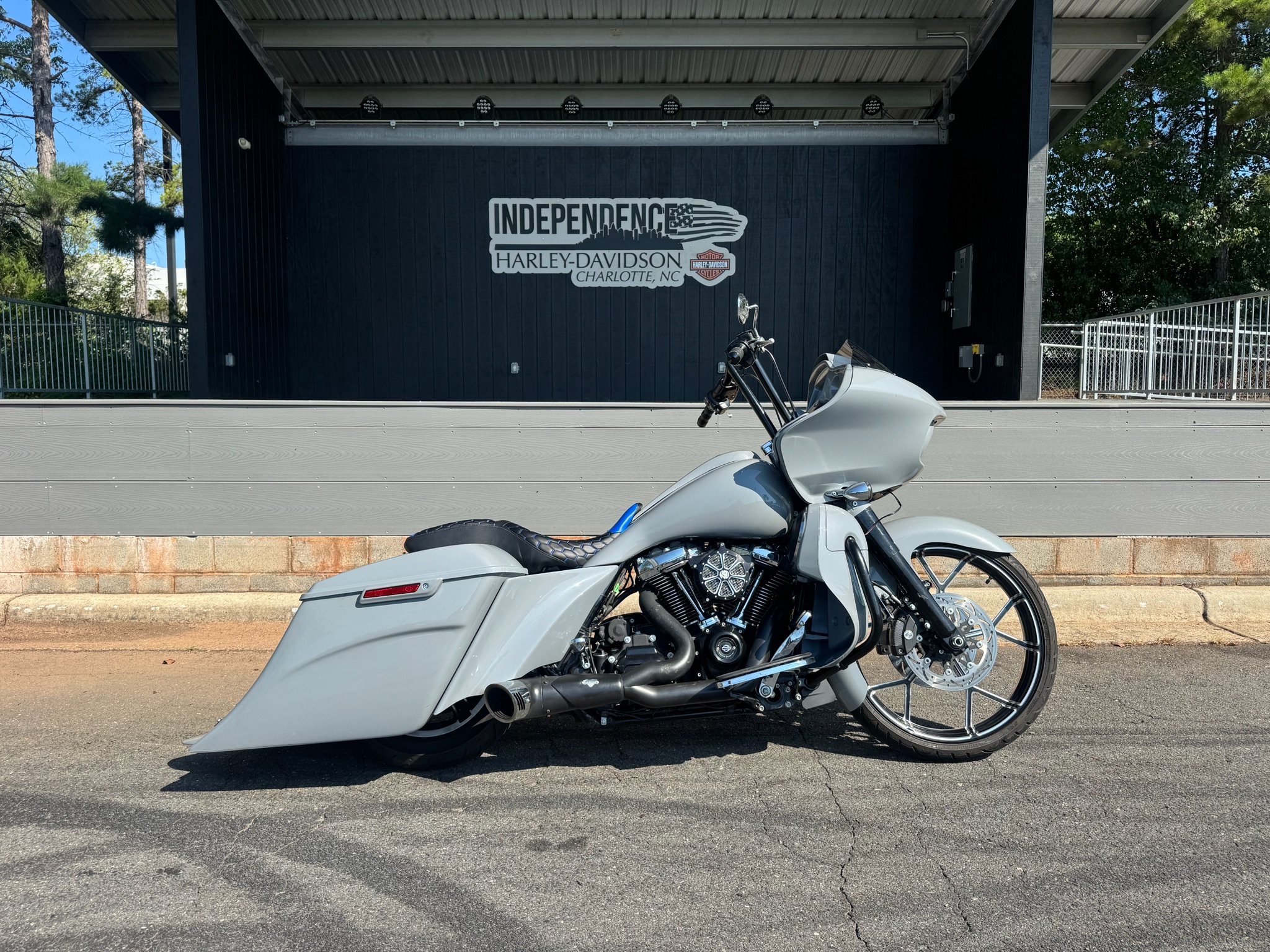 2018 Harley-Davidson Road Glide® 1